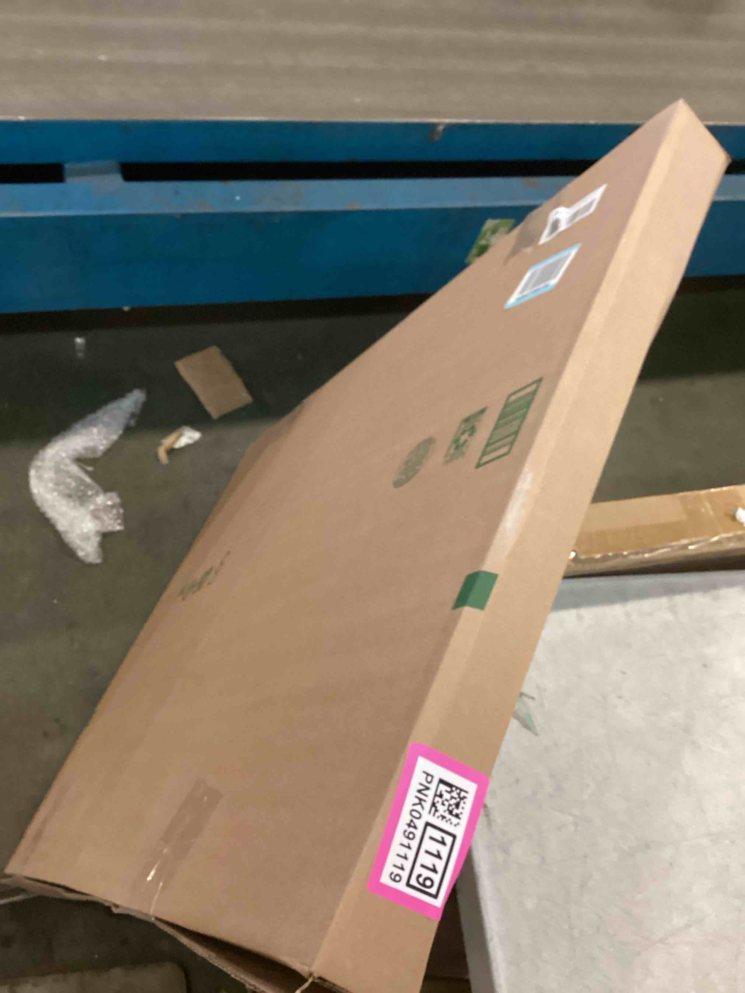 https://s3.amazonaws.com/lotting-images-prod/bidfta/PNK0491119_1731341625325.jpeg