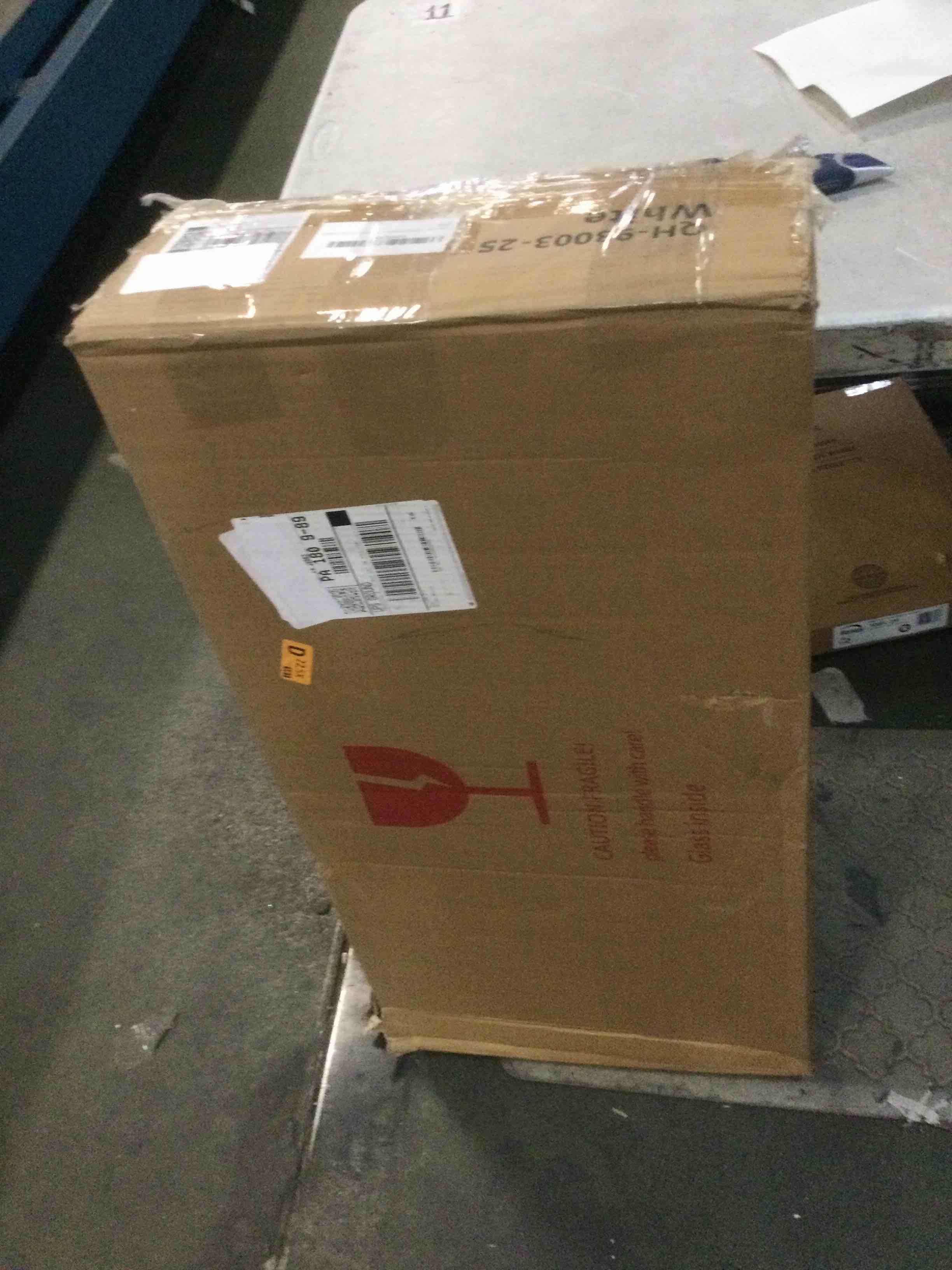 https://s3.amazonaws.com/lotting-images-prod/bidfta/PNK0491227_1731167601255.jpeg