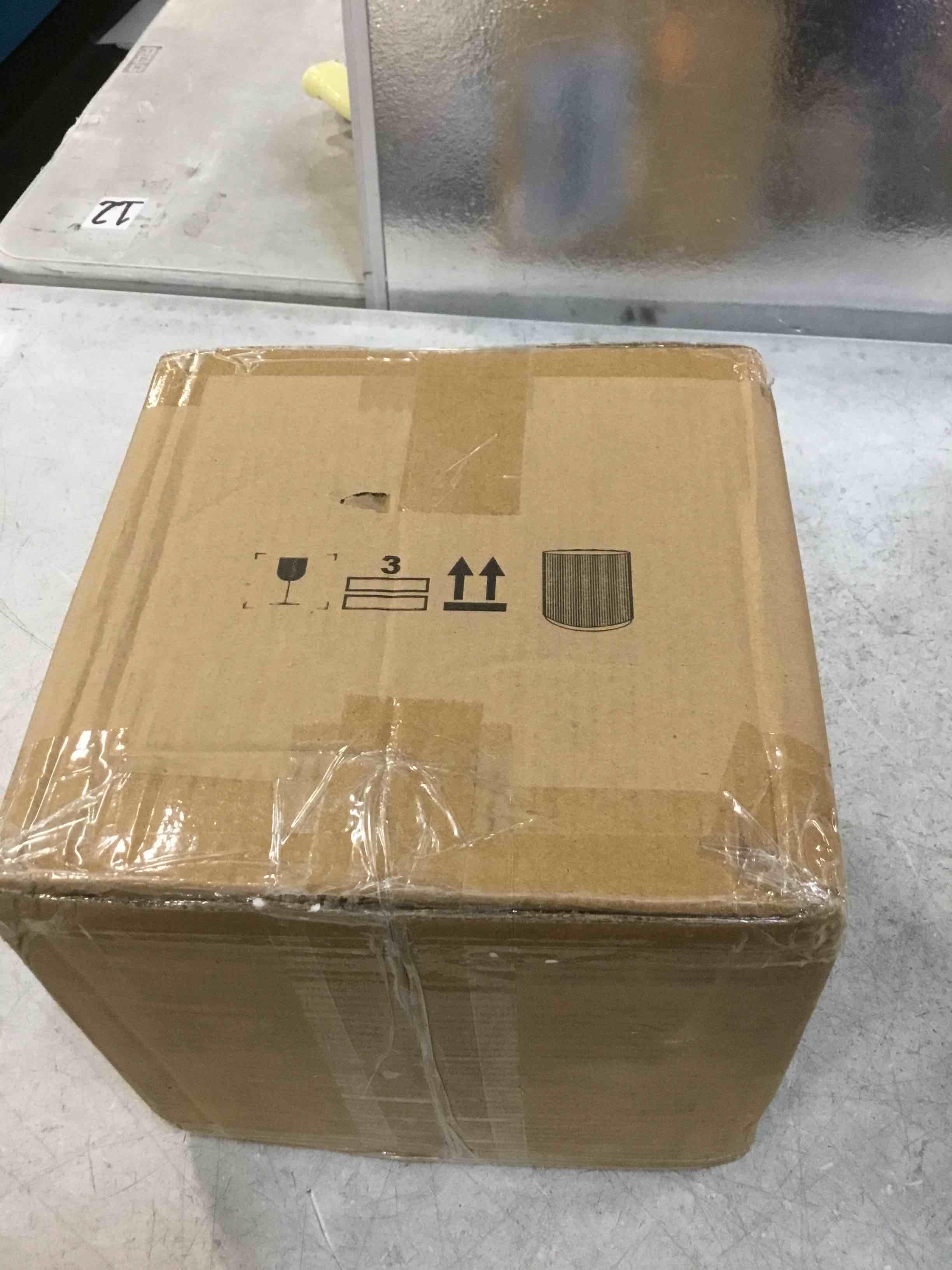 https://s3.amazonaws.com/lotting-images-prod/bidfta/PNK0491842_1730296640975.jpeg
