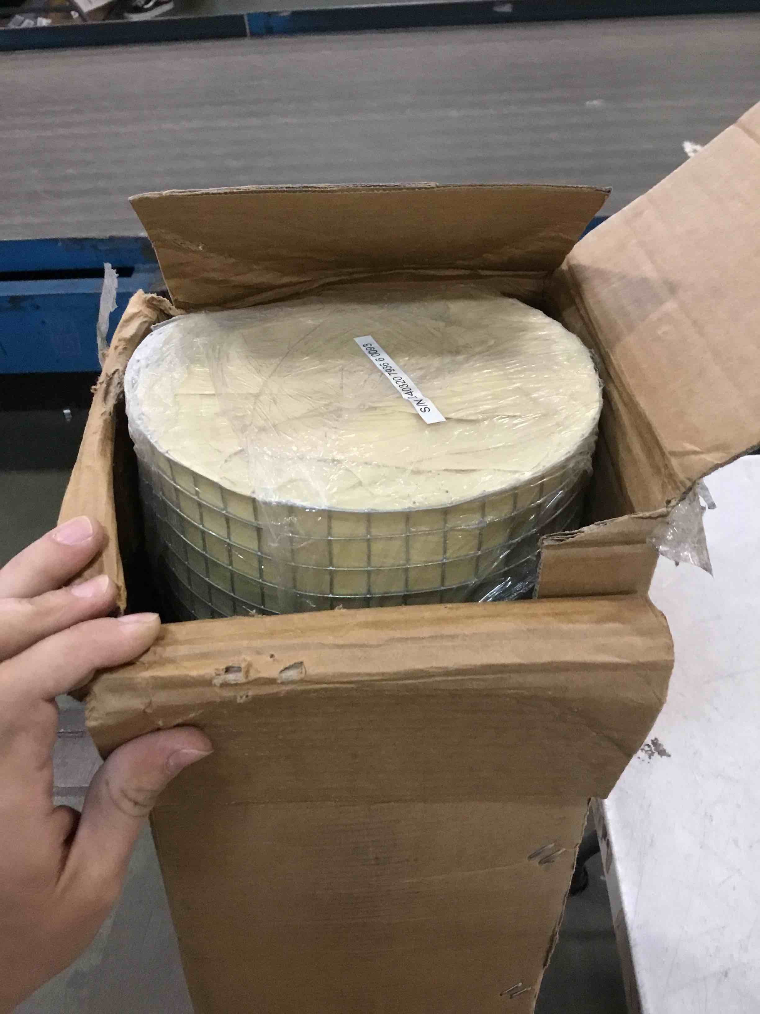 https://s3.amazonaws.com/lotting-images-prod/bidfta/PNK0491853_1730294978987.jpeg