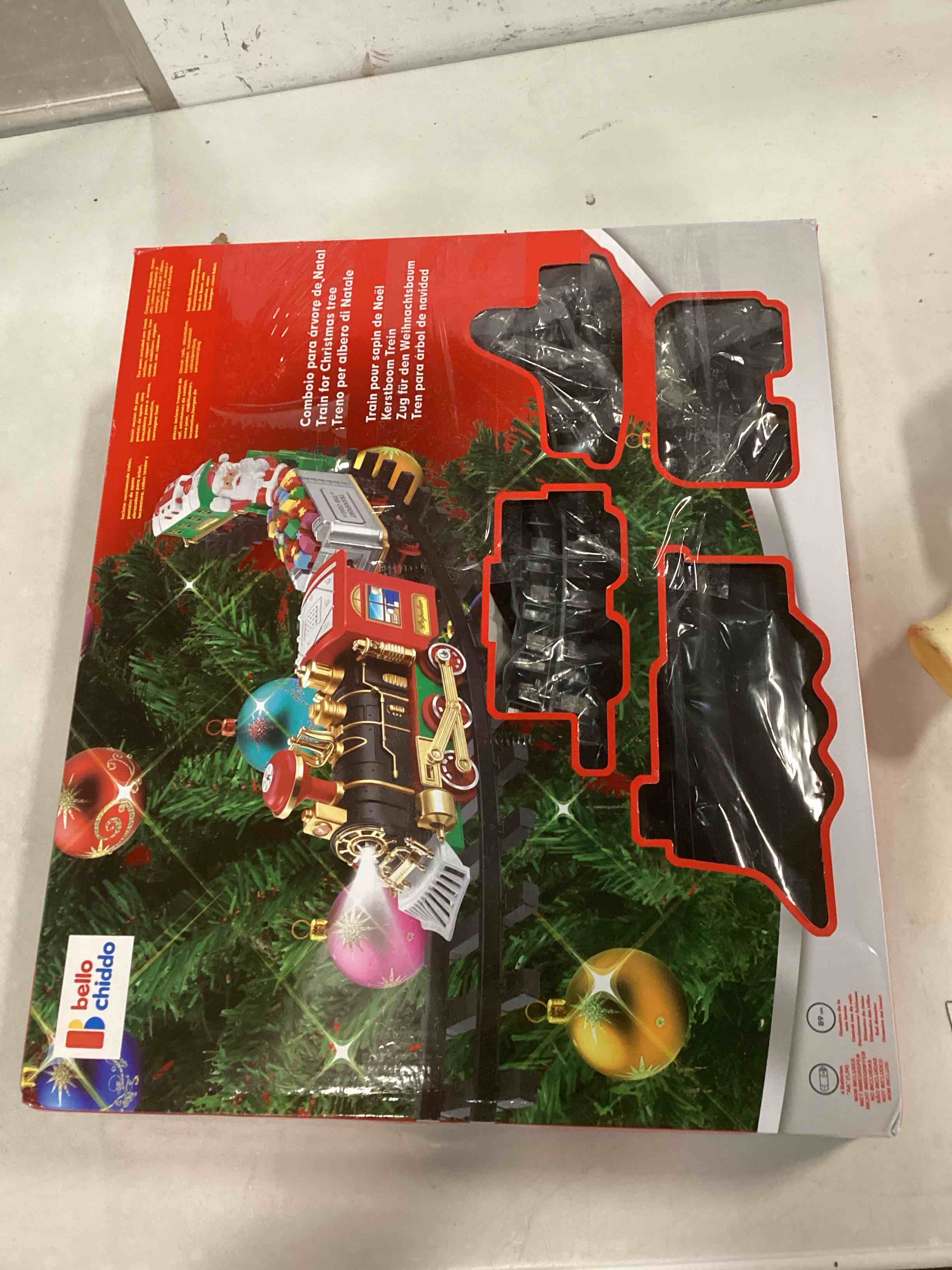 https://s3.amazonaws.com/lotting-images-prod/bidfta/PNK0492011_1735660589193.jpeg