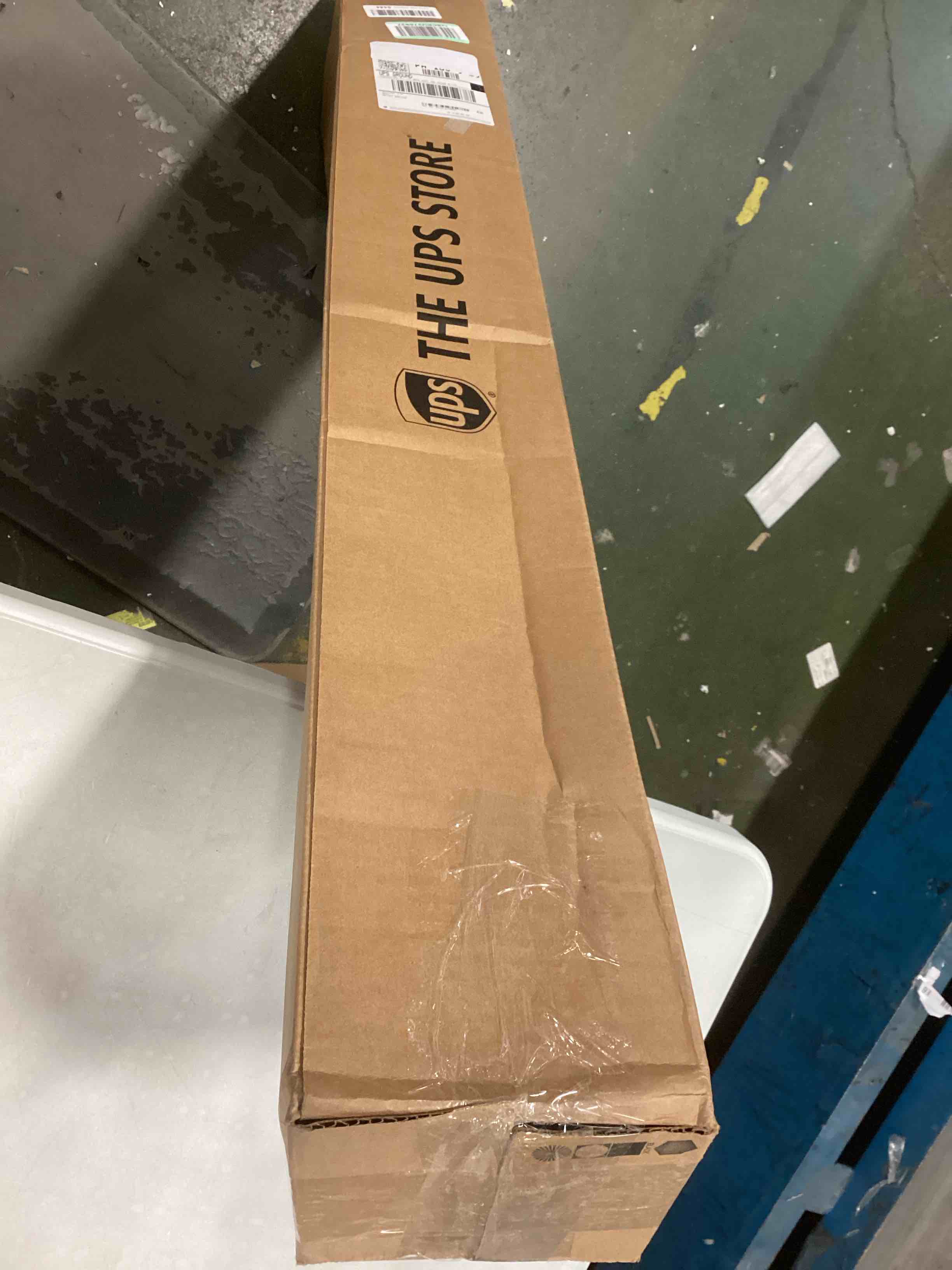 https://s3.amazonaws.com/lotting-images-prod/bidfta/PNK0492033_1735658481822.jpeg