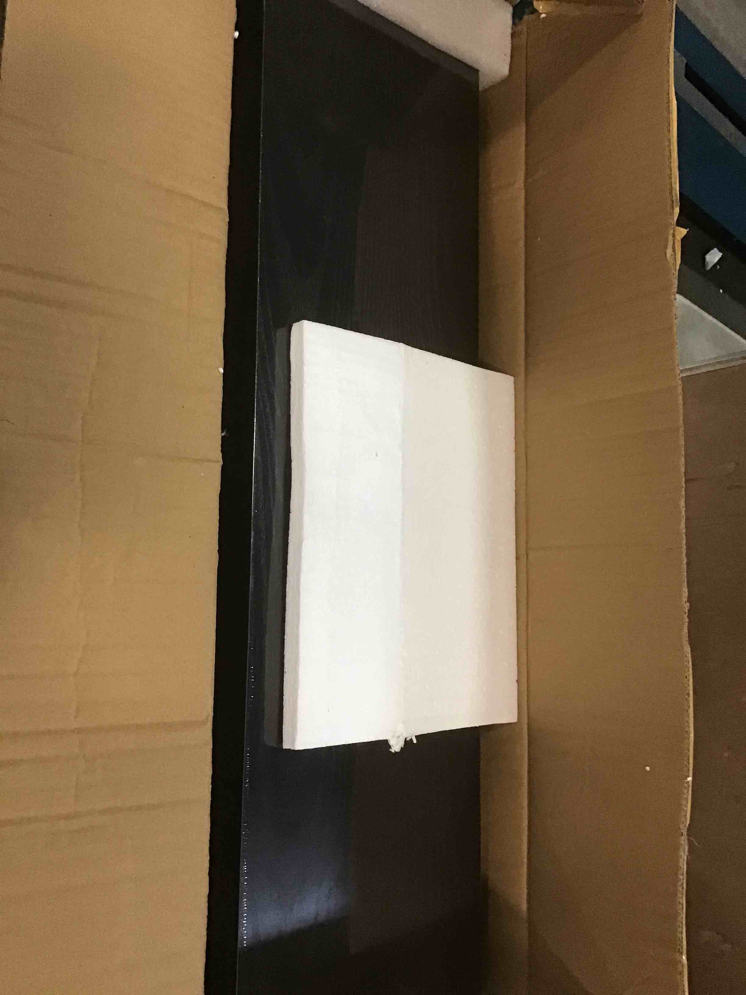 https://s3.amazonaws.com/lotting-images-prod/bidfta/PNK0492639_1735221641722.jpeg