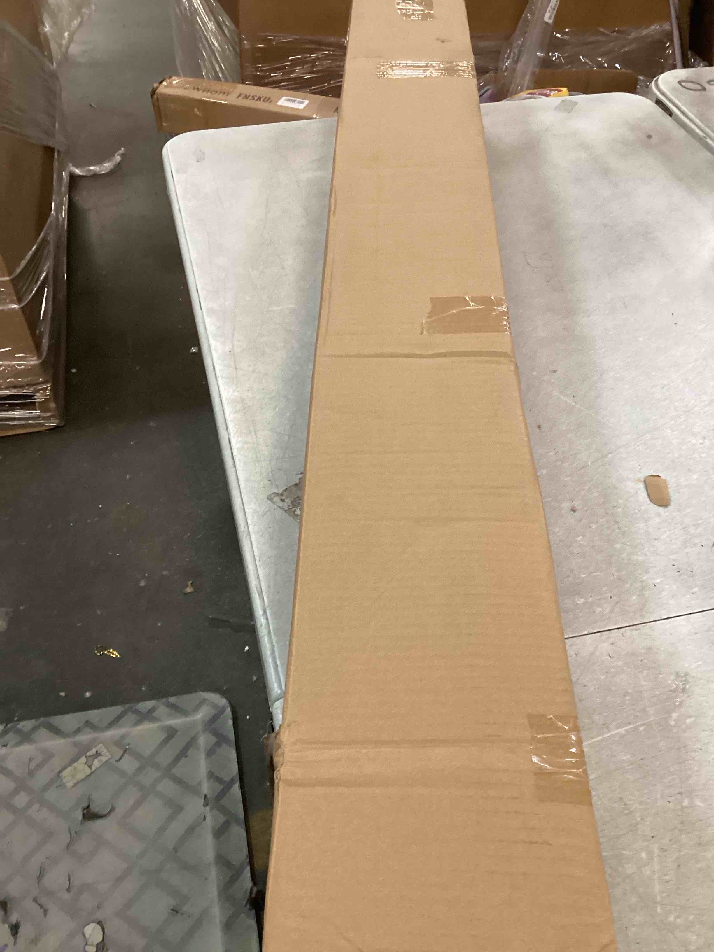 https://s3.amazonaws.com/lotting-images-prod/bidfta/PNK0493491_1731515232752.jpeg