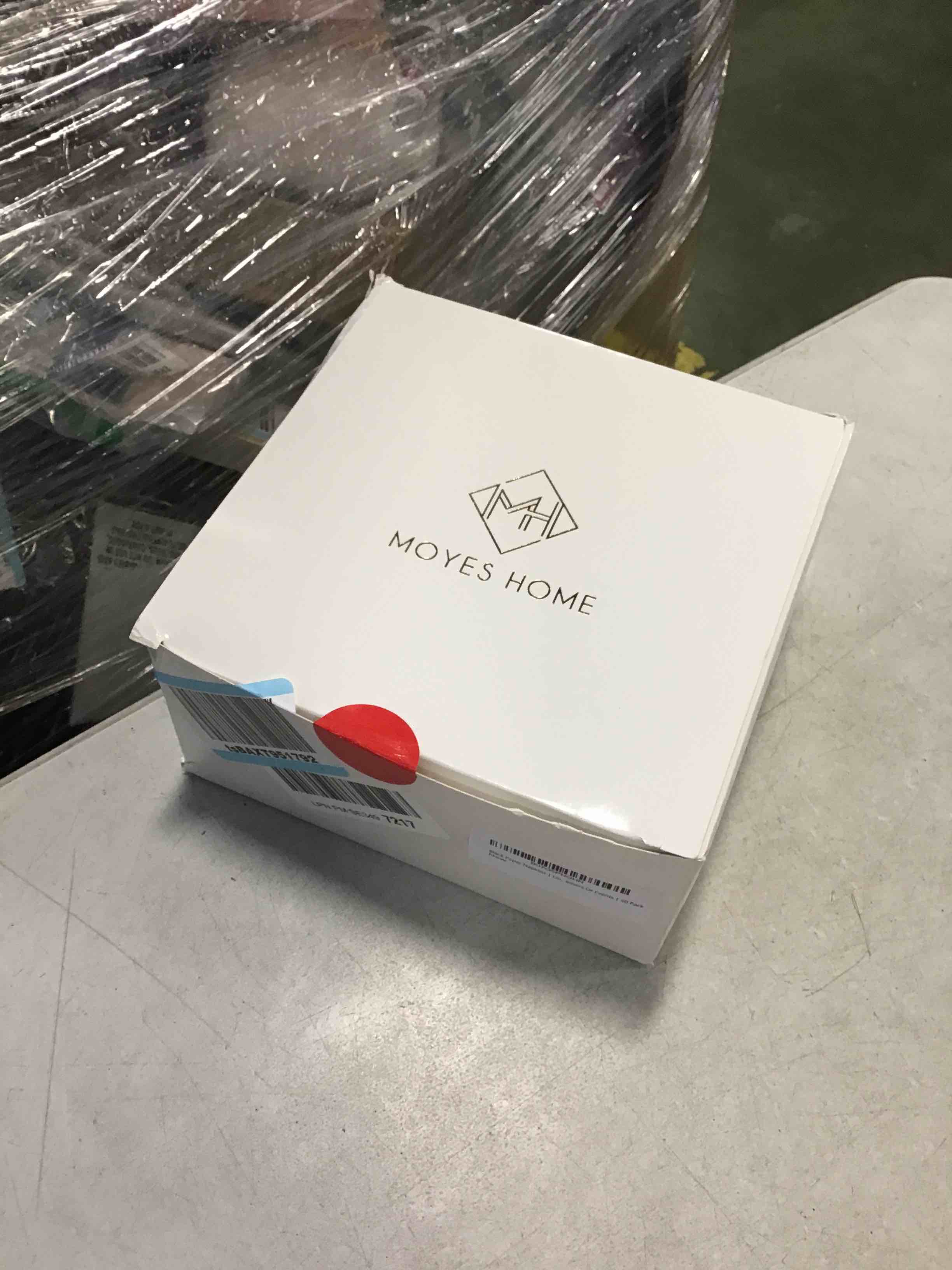 https://s3.amazonaws.com/lotting-images-prod/bidfta/PNK0494679_1730754849550.jpeg