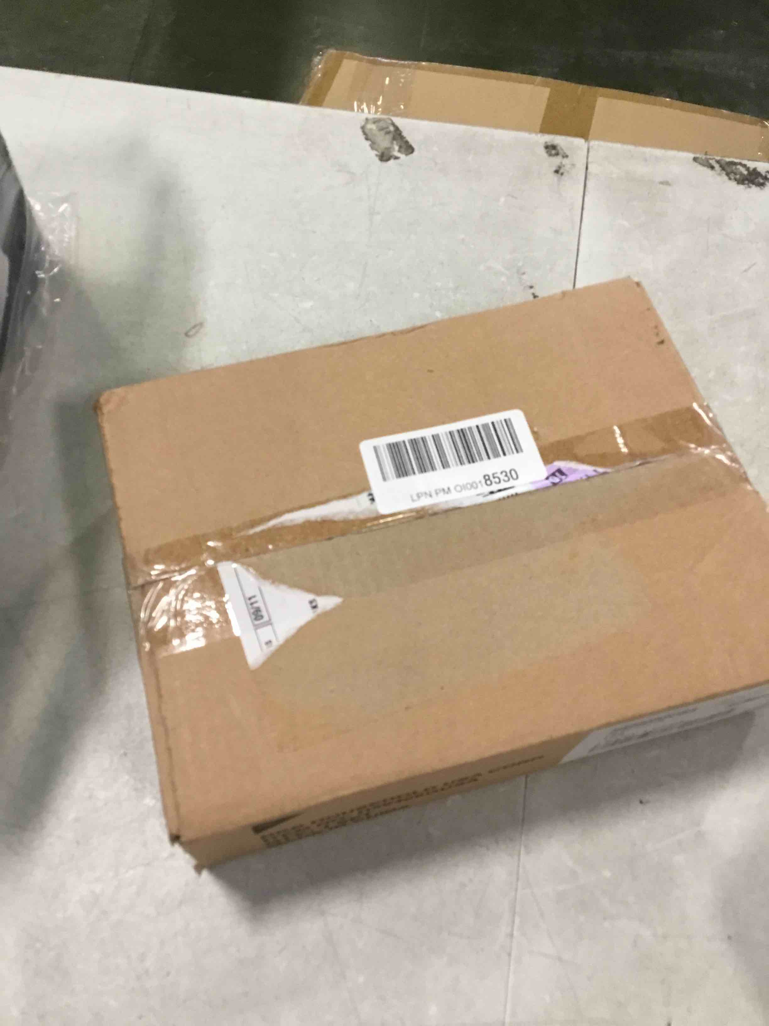 https://s3.amazonaws.com/lotting-images-prod/bidfta/PNK0495327_1730398830234.jpeg