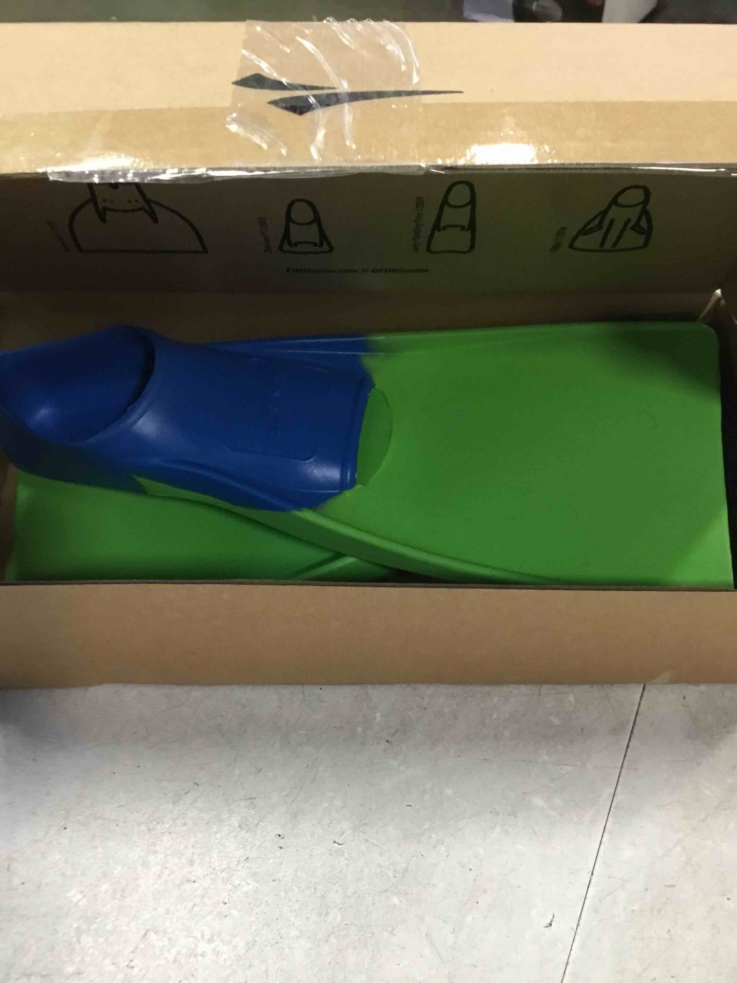 https://s3.amazonaws.com/lotting-images-prod/bidfta/PNK0495340_1730397583503.jpeg