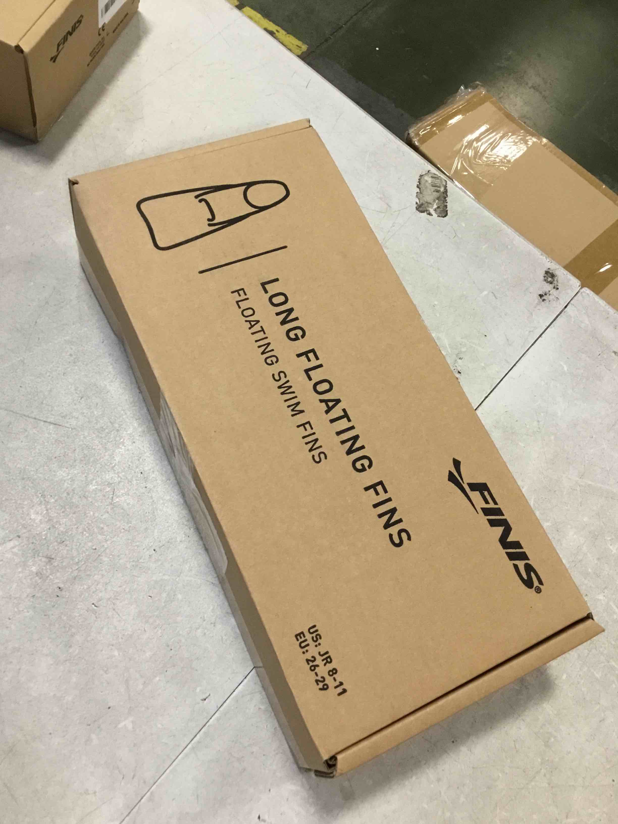 https://s3.amazonaws.com/lotting-images-prod/bidfta/PNK0495340_1730397603454.jpeg