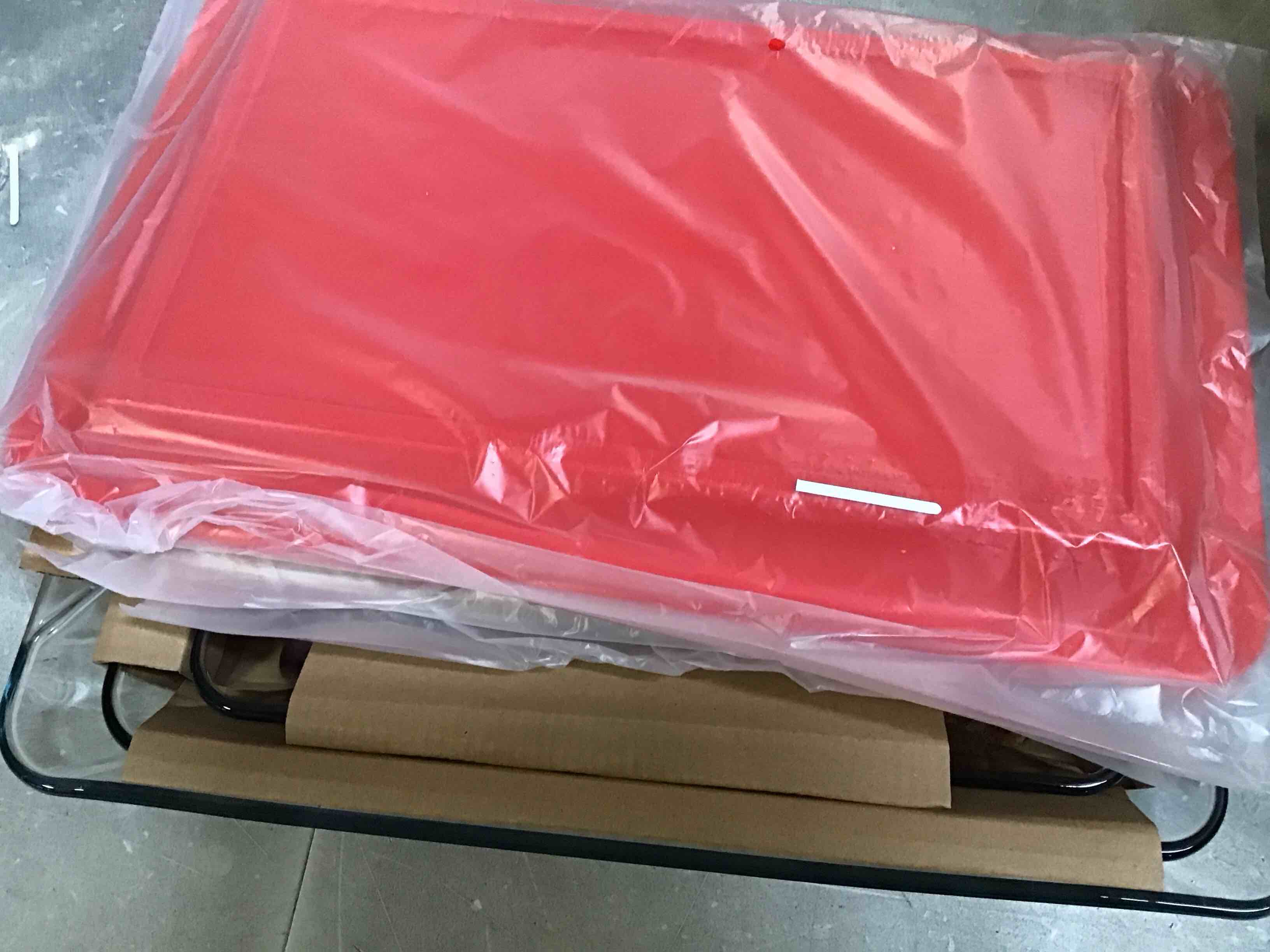 https://s3.amazonaws.com/lotting-images-prod/bidfta/PNK0496205_1729796874896.jpeg