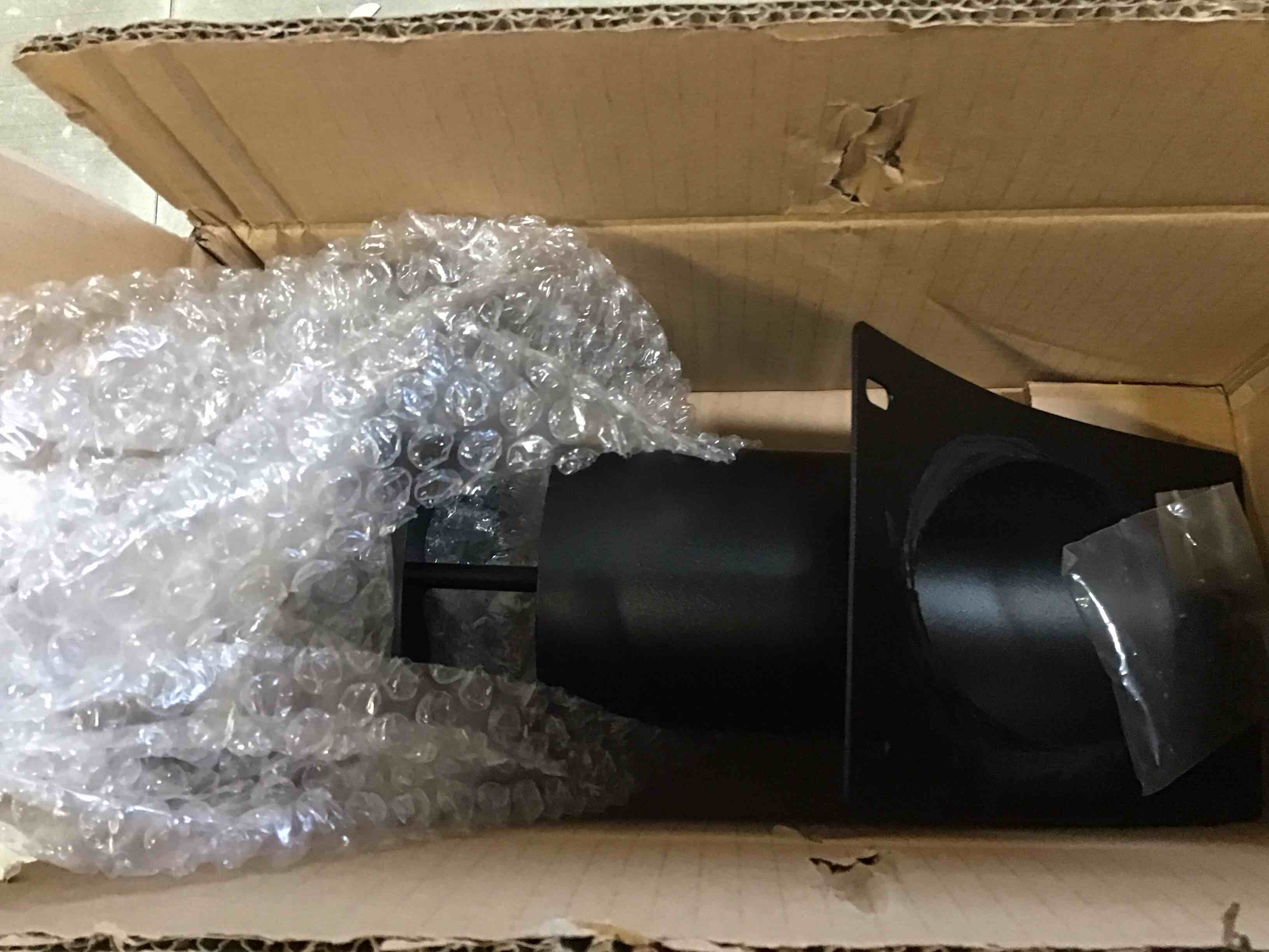 https://s3.amazonaws.com/lotting-images-prod/bidfta/PNK0496264_1729800897601.jpeg