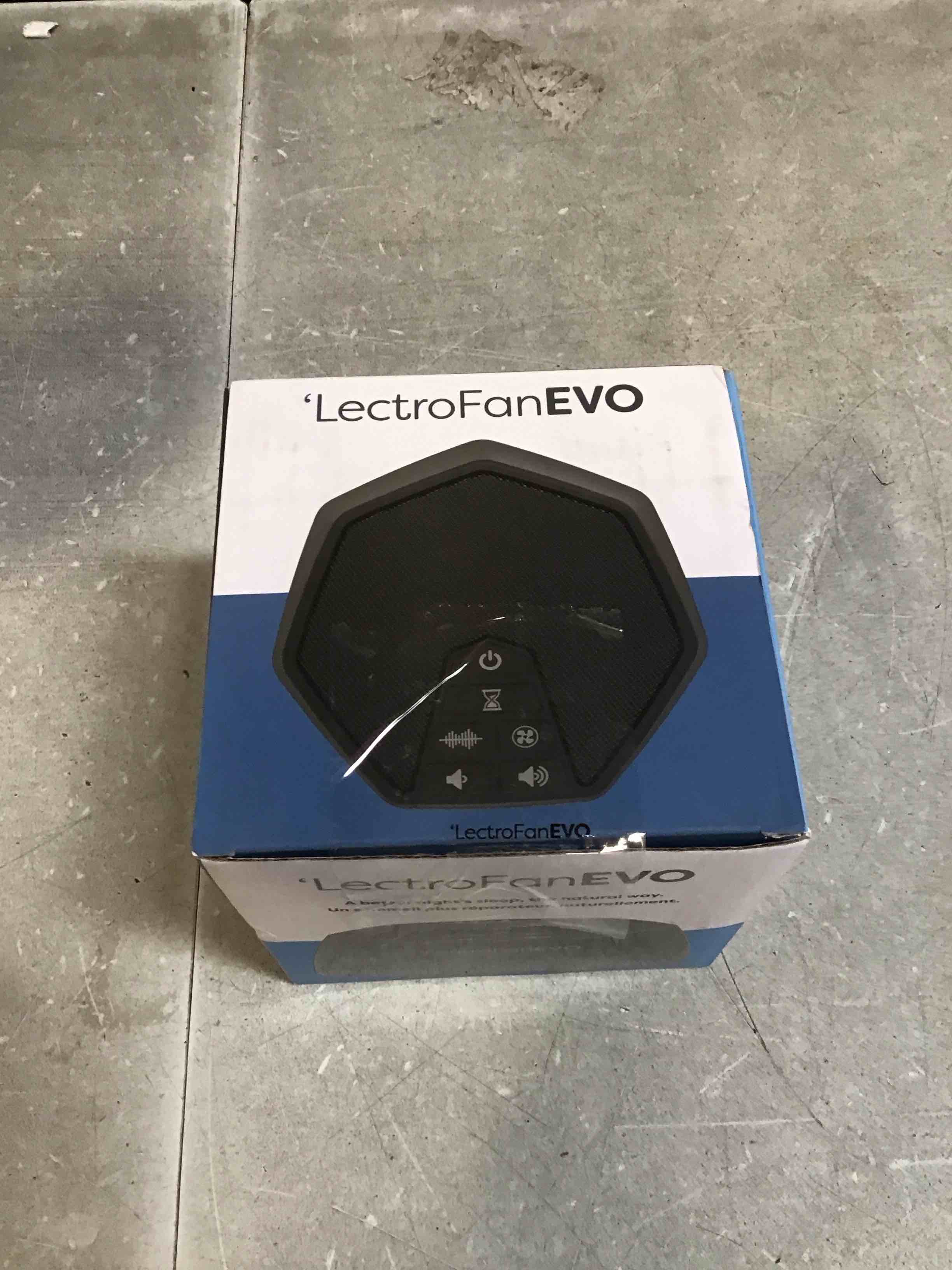 https://s3.amazonaws.com/lotting-images-prod/bidfta/PNK0497868_1731343525883.jpeg