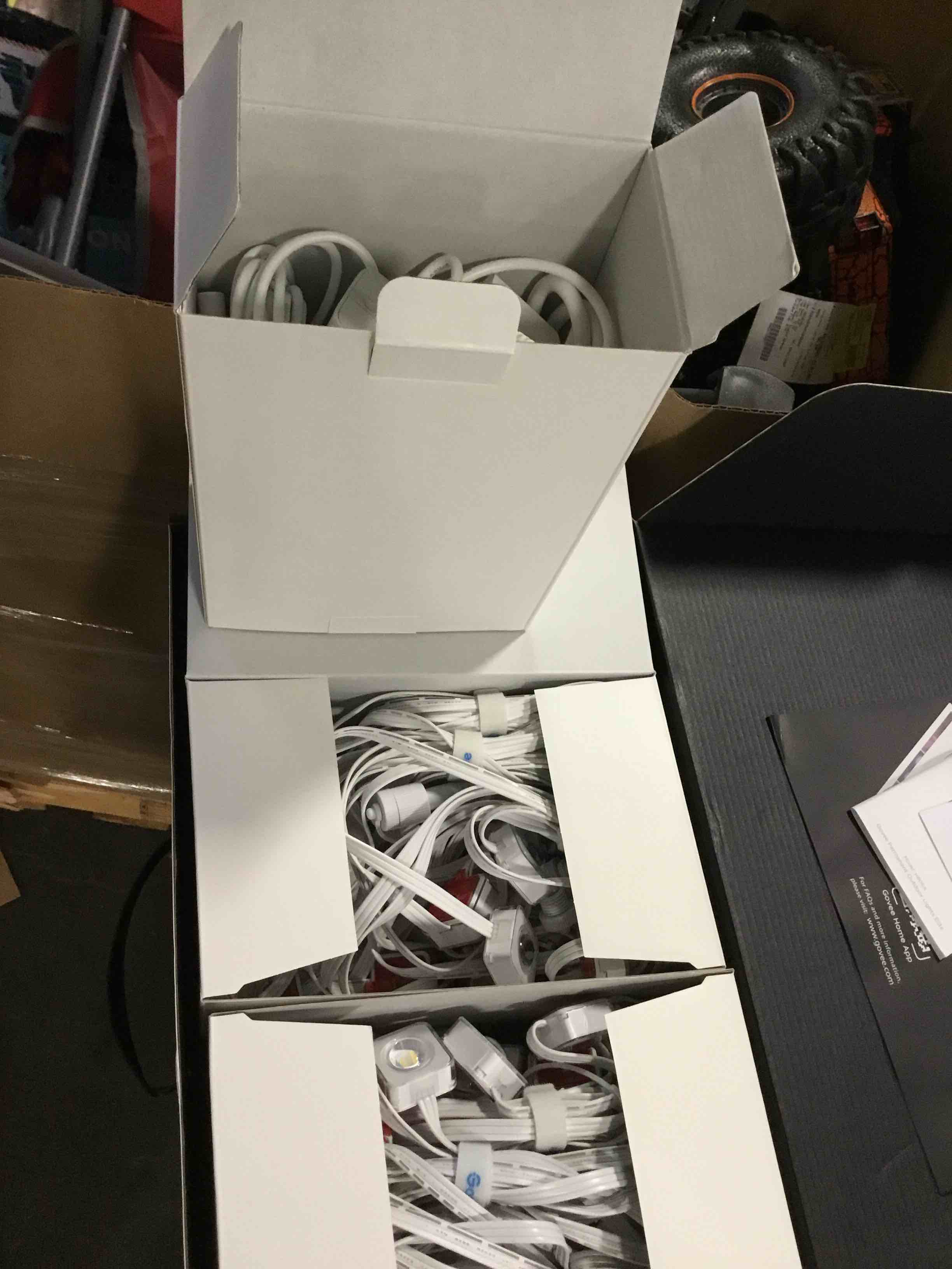 https://s3.amazonaws.com/lotting-images-prod/bidfta/PNK0498166_1732111785130.jpeg