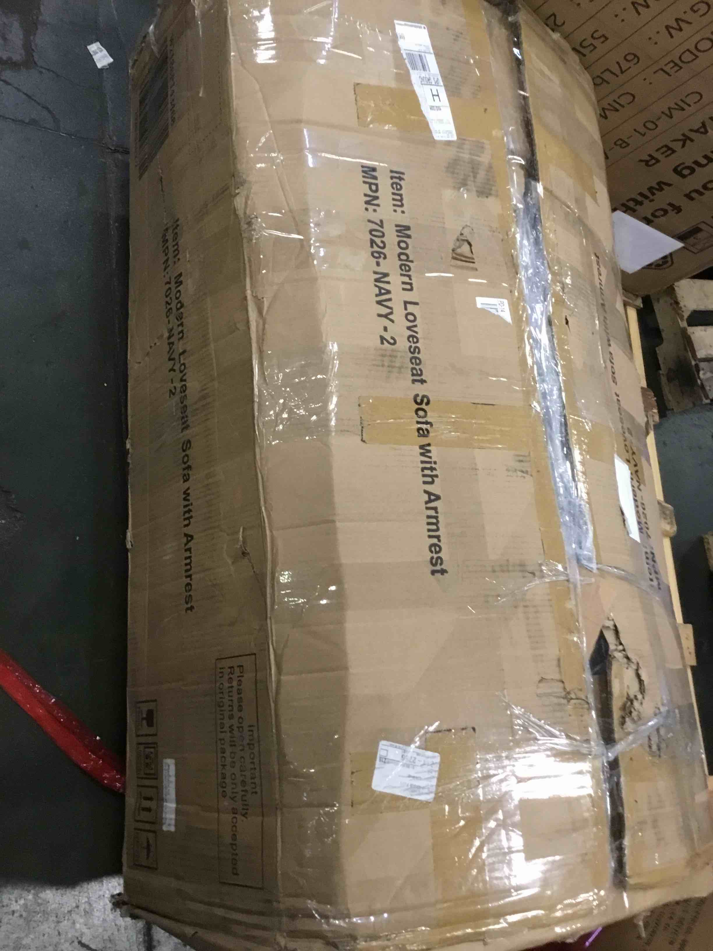 https://s3.amazonaws.com/lotting-images-prod/bidfta/PNK0499465_1730837631340.jpeg
