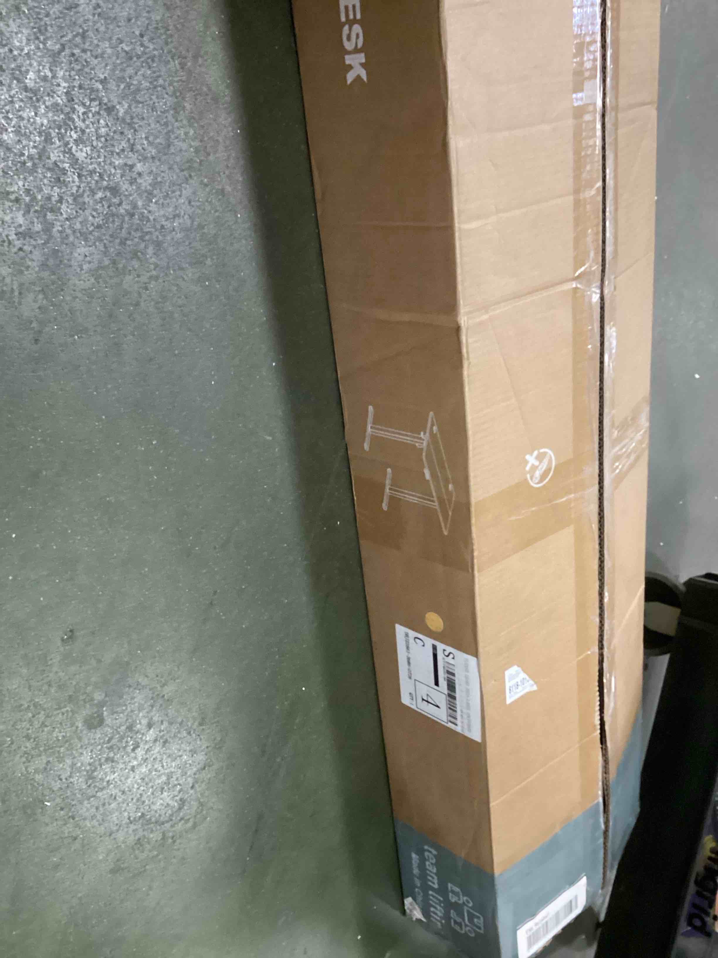 https://s3.amazonaws.com/lotting-images-prod/bidfta/PNK0499627_1730728808699.jpeg