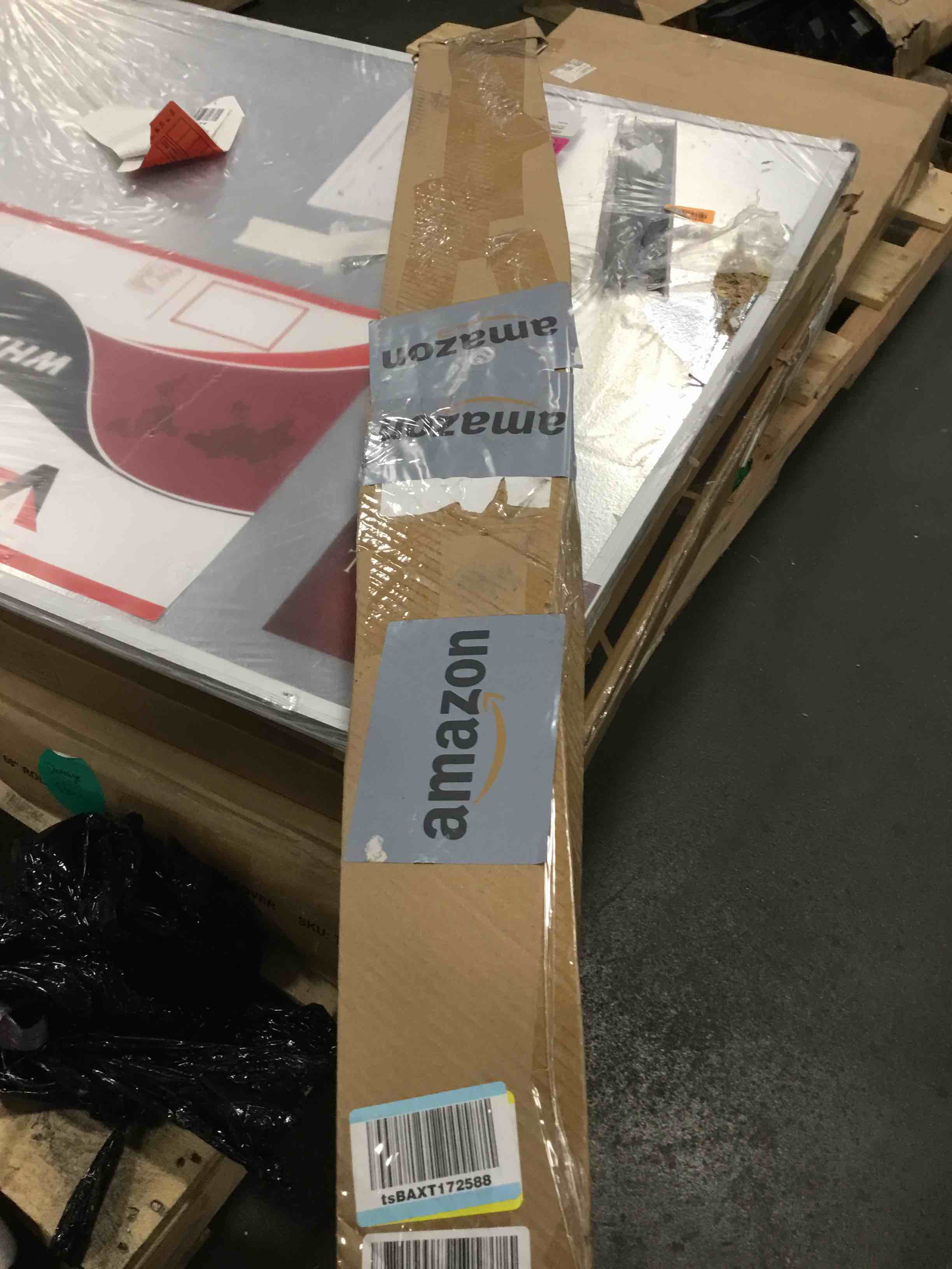 https://s3.amazonaws.com/lotting-images-prod/bidfta/PNK0499792_1730396472868.jpeg