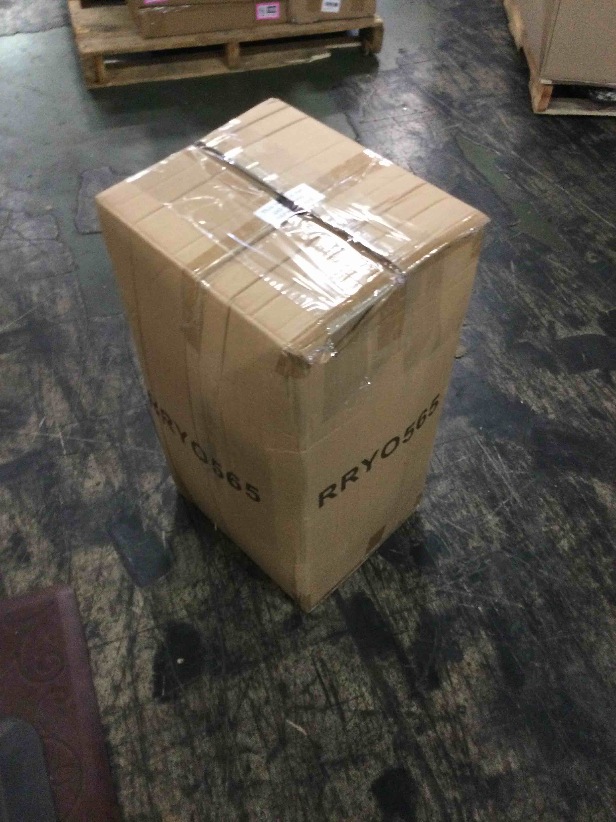 https://s3.amazonaws.com/lotting-images-prod/bidfta/PNK0500007_1731532624465.jpeg