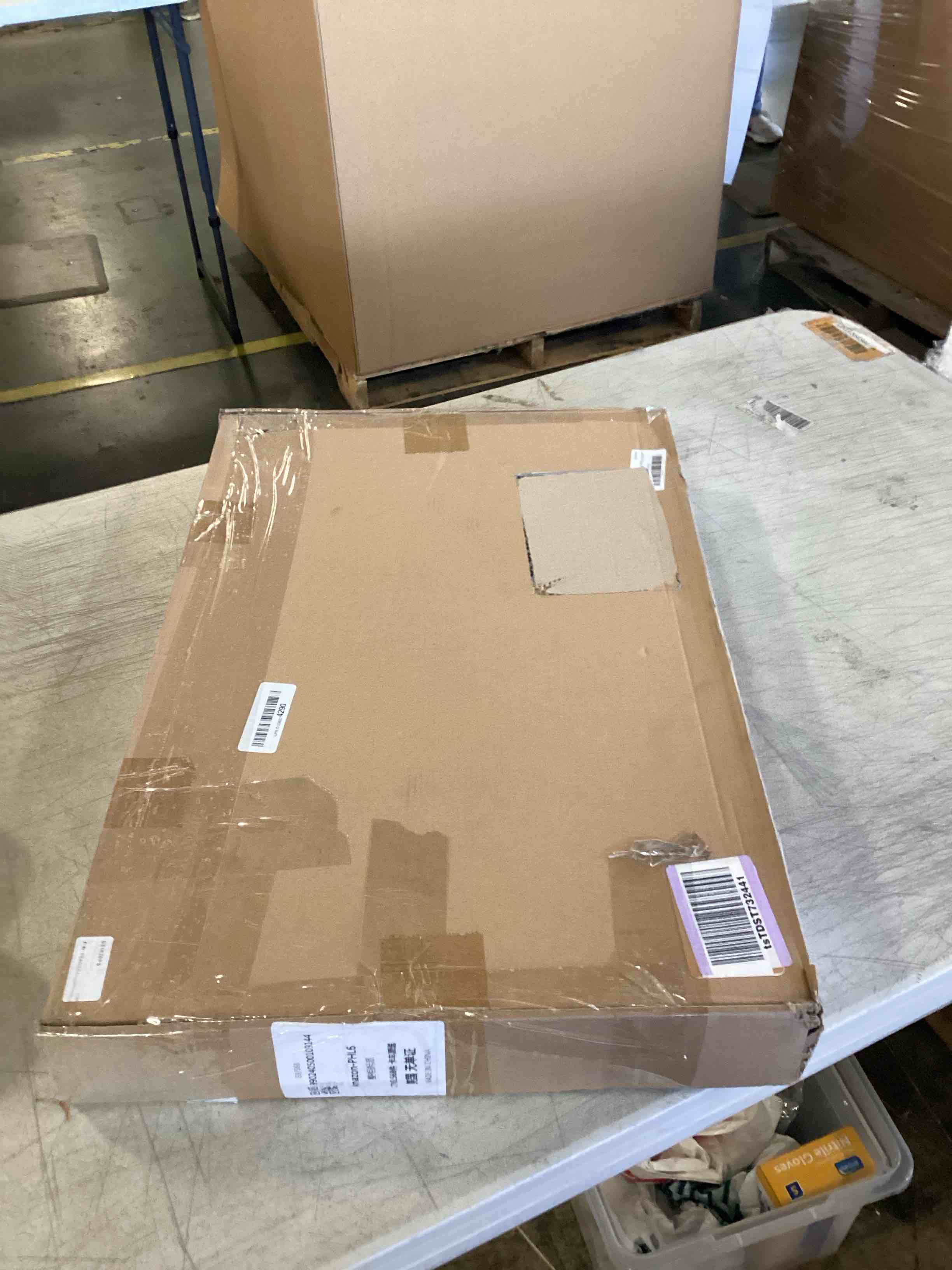 https://s3.amazonaws.com/lotting-images-prod/bidfta/PNK0501771_1730739281268.jpeg