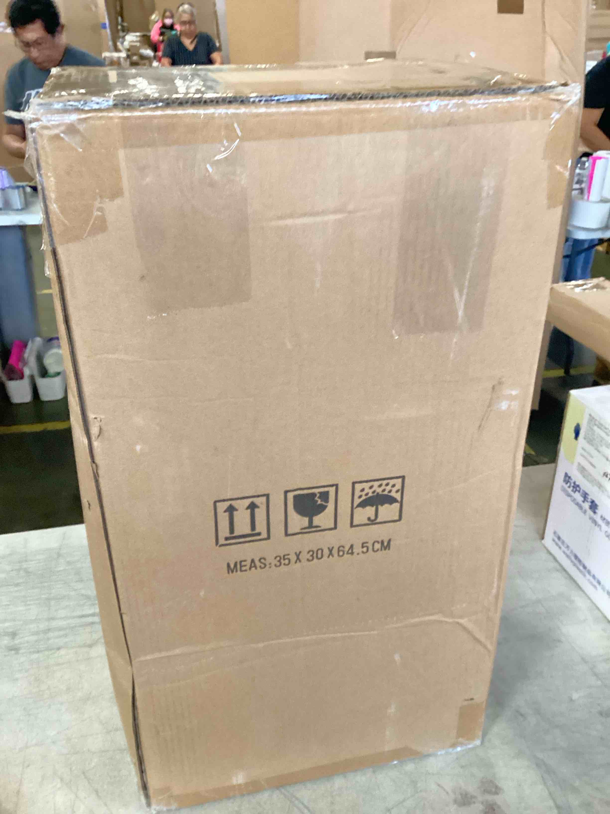 https://s3.amazonaws.com/lotting-images-prod/bidfta/PNK0501830_1730725272173.jpeg