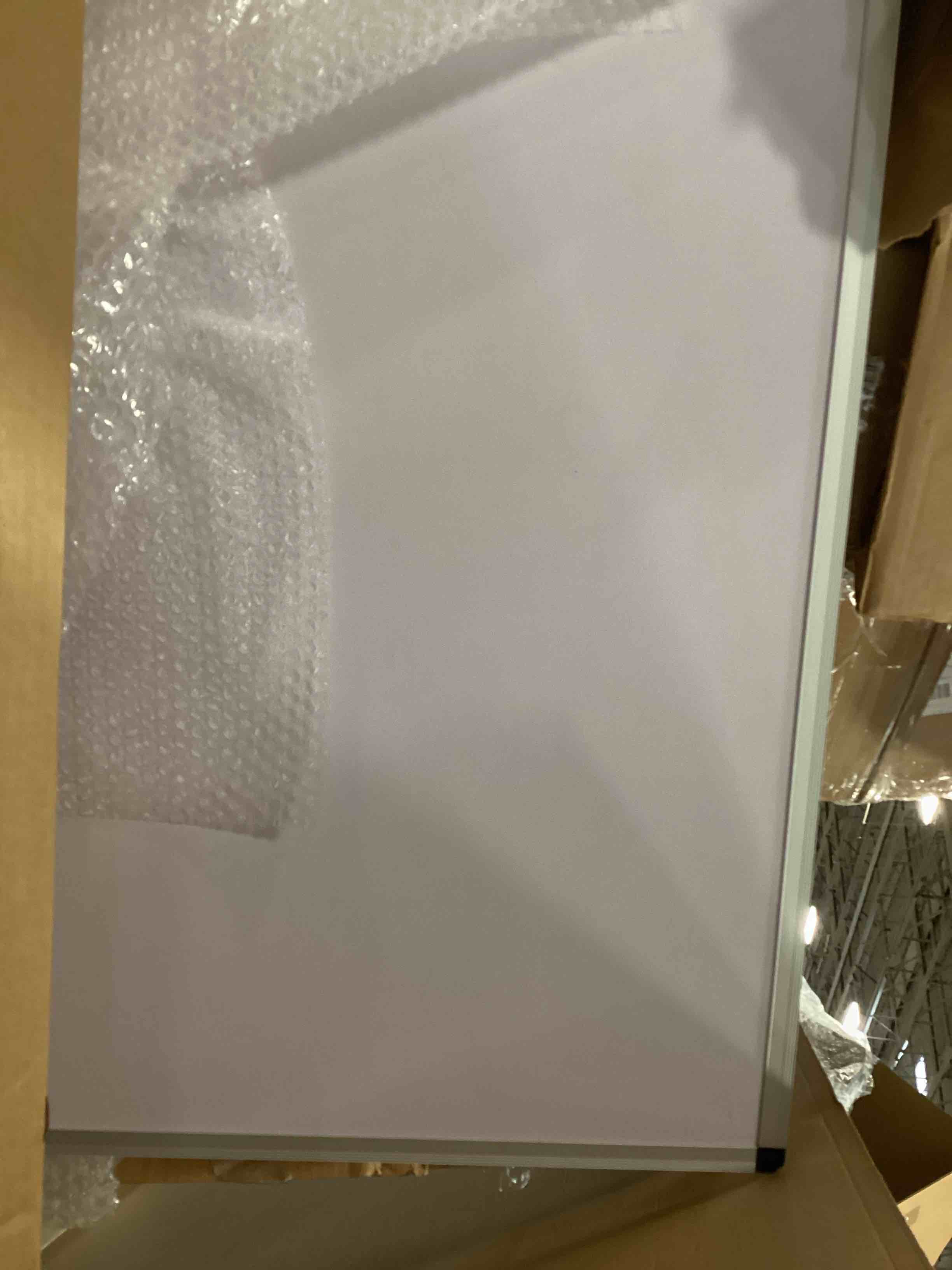 https://s3.amazonaws.com/lotting-images-prod/bidfta/PNK0502389_1730839369539.jpeg