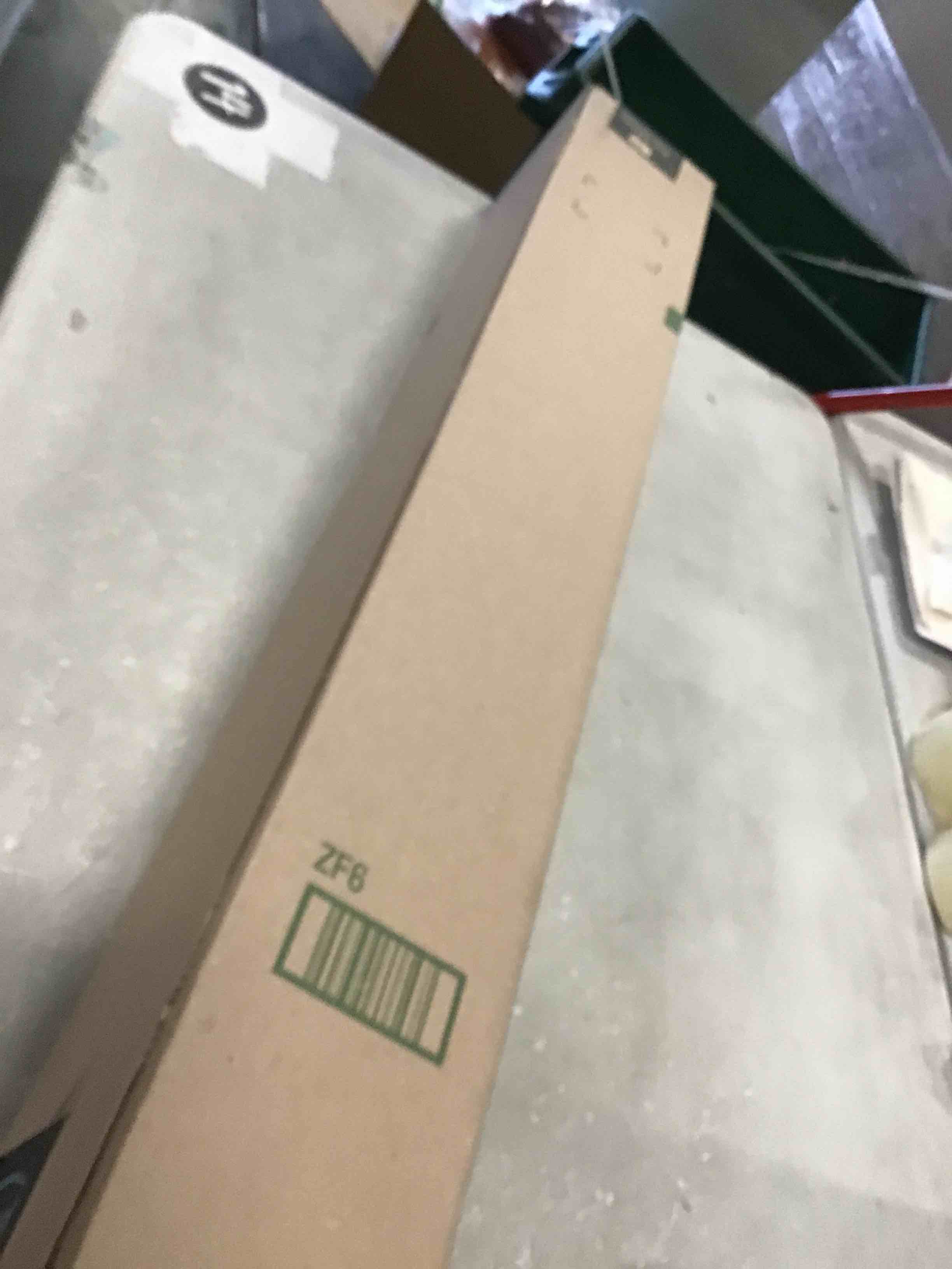 https://s3.amazonaws.com/lotting-images-prod/bidfta/PNK0502892_1730561028425.jpeg