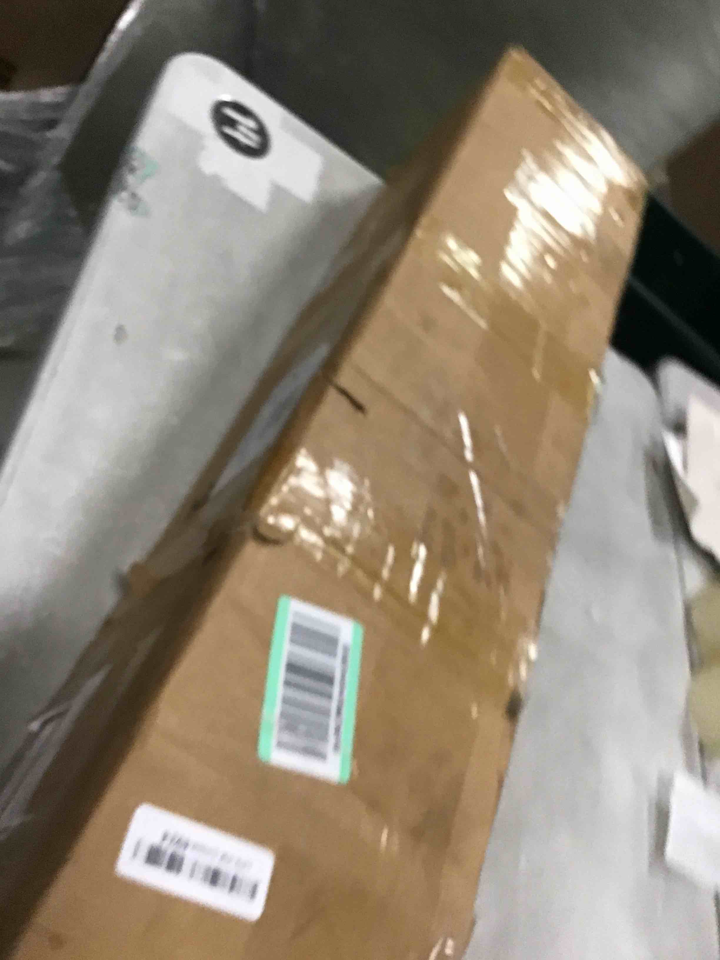 https://s3.amazonaws.com/lotting-images-prod/bidfta/PNK0503019_1730549202732.jpeg