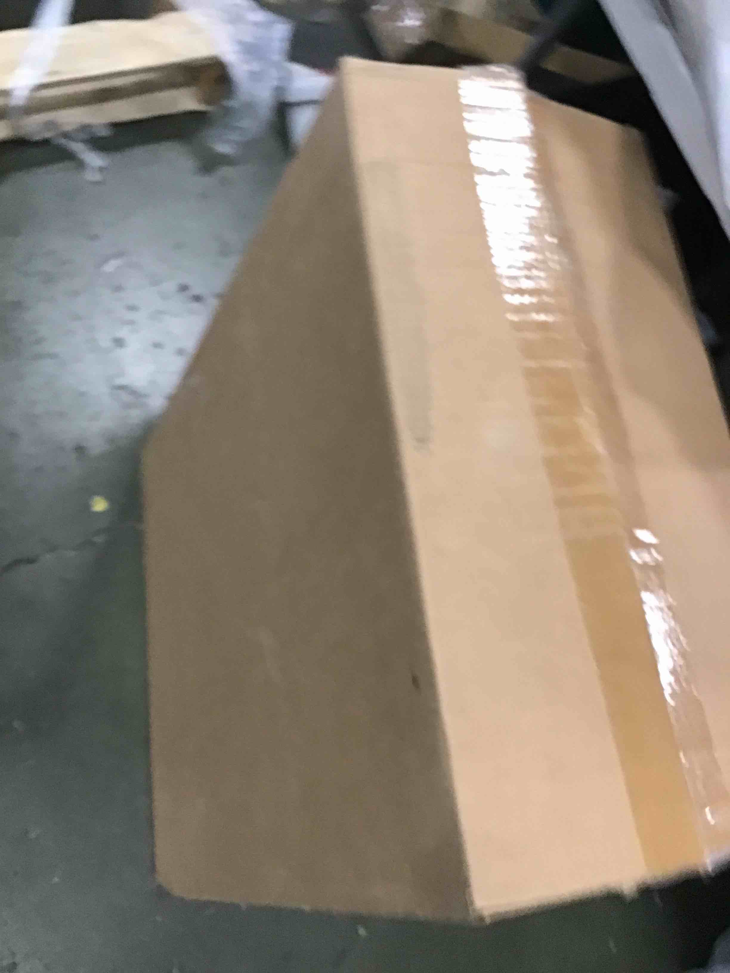 https://s3.amazonaws.com/lotting-images-prod/bidfta/PNK0503414_1730465129206.jpeg