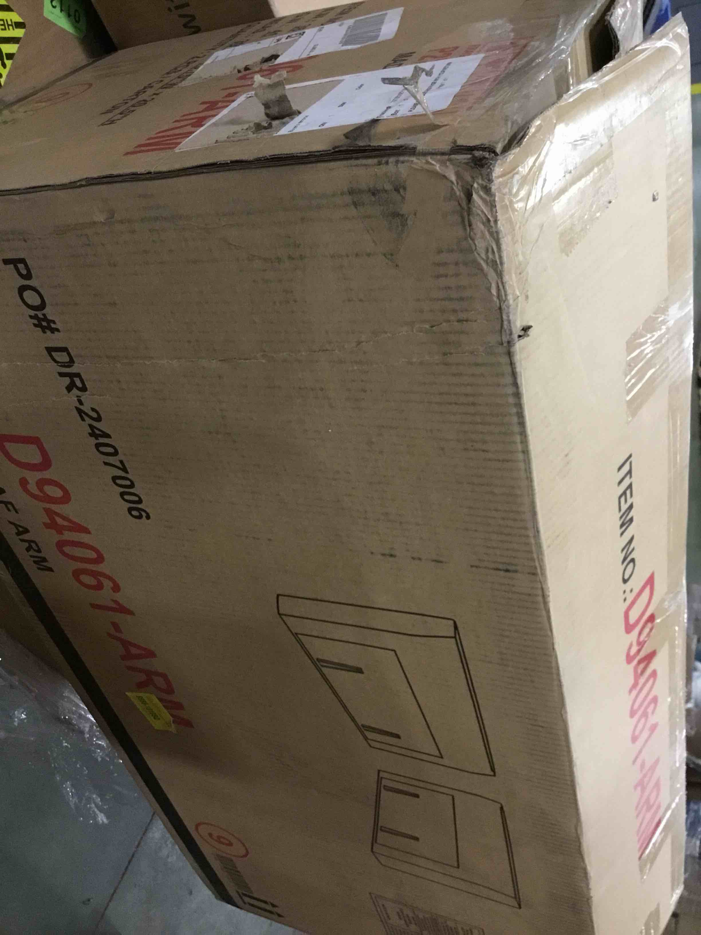 https://s3.amazonaws.com/lotting-images-prod/bidfta/PNK0504095_1748611763121.jpeg