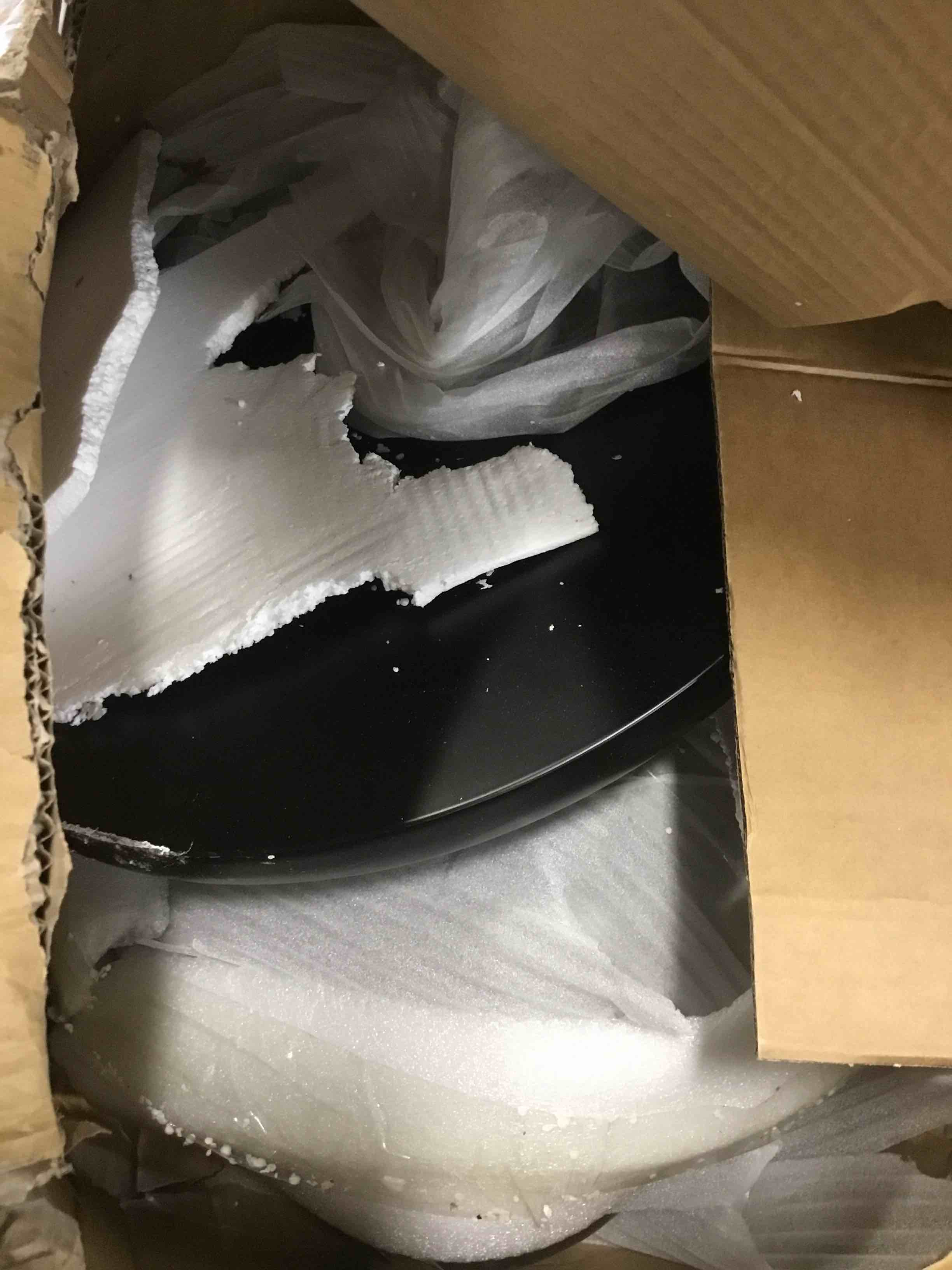 https://s3.amazonaws.com/lotting-images-prod/bidfta/PNK0504937_1747757125066.jpeg