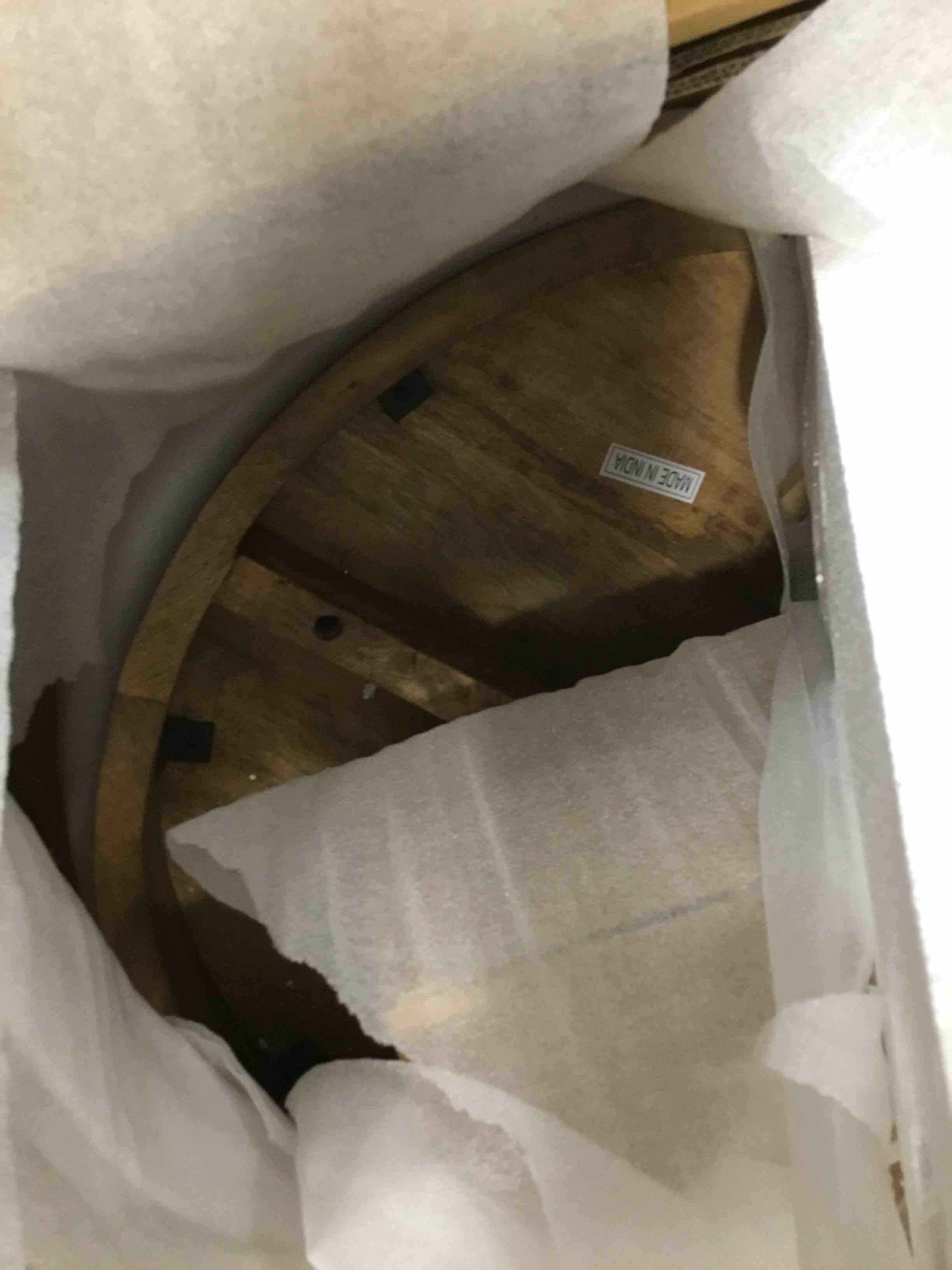 https://s3.amazonaws.com/lotting-images-prod/bidfta/PNK0504972_1747747339837.jpeg