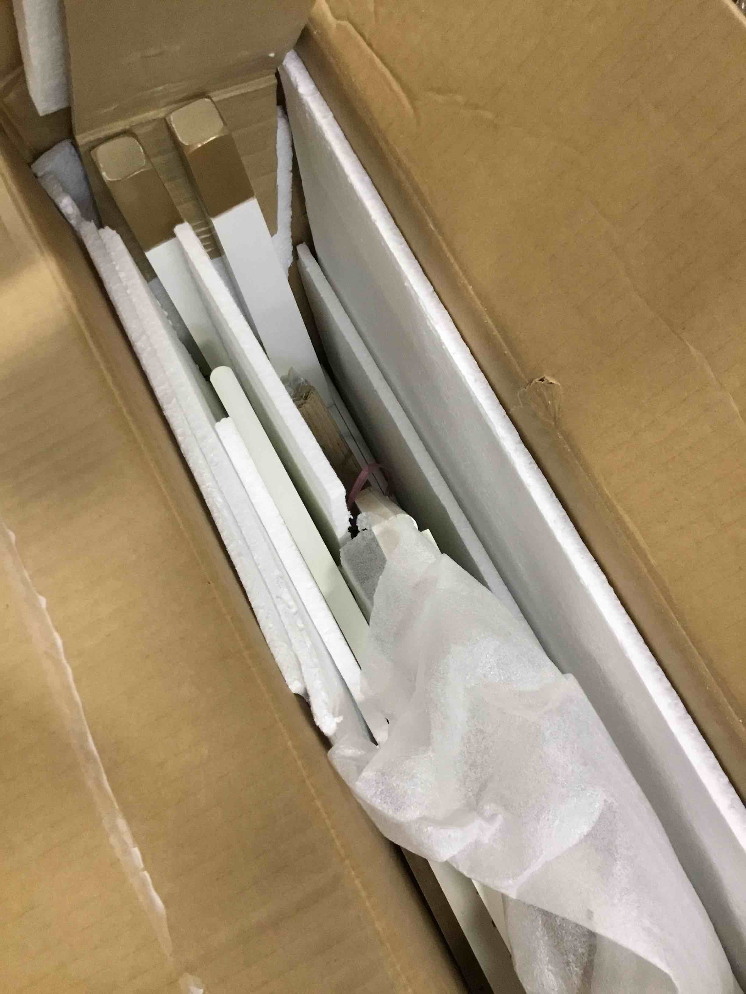 https://s3.amazonaws.com/lotting-images-prod/bidfta/PNK0505061_1747410076734.jpeg