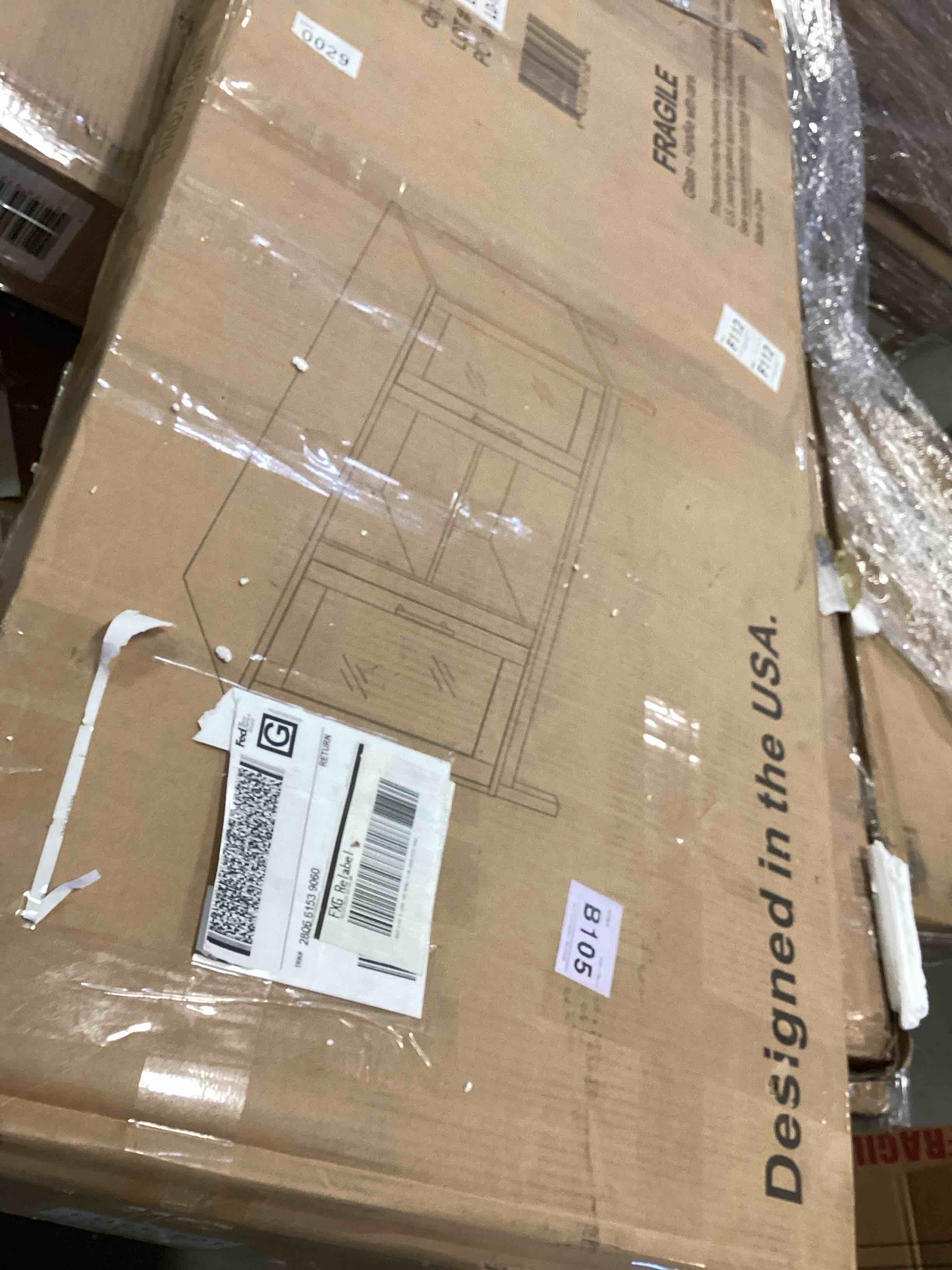 https://s3.amazonaws.com/lotting-images-prod/bidfta/PNK0505414_1731075420125.jpeg