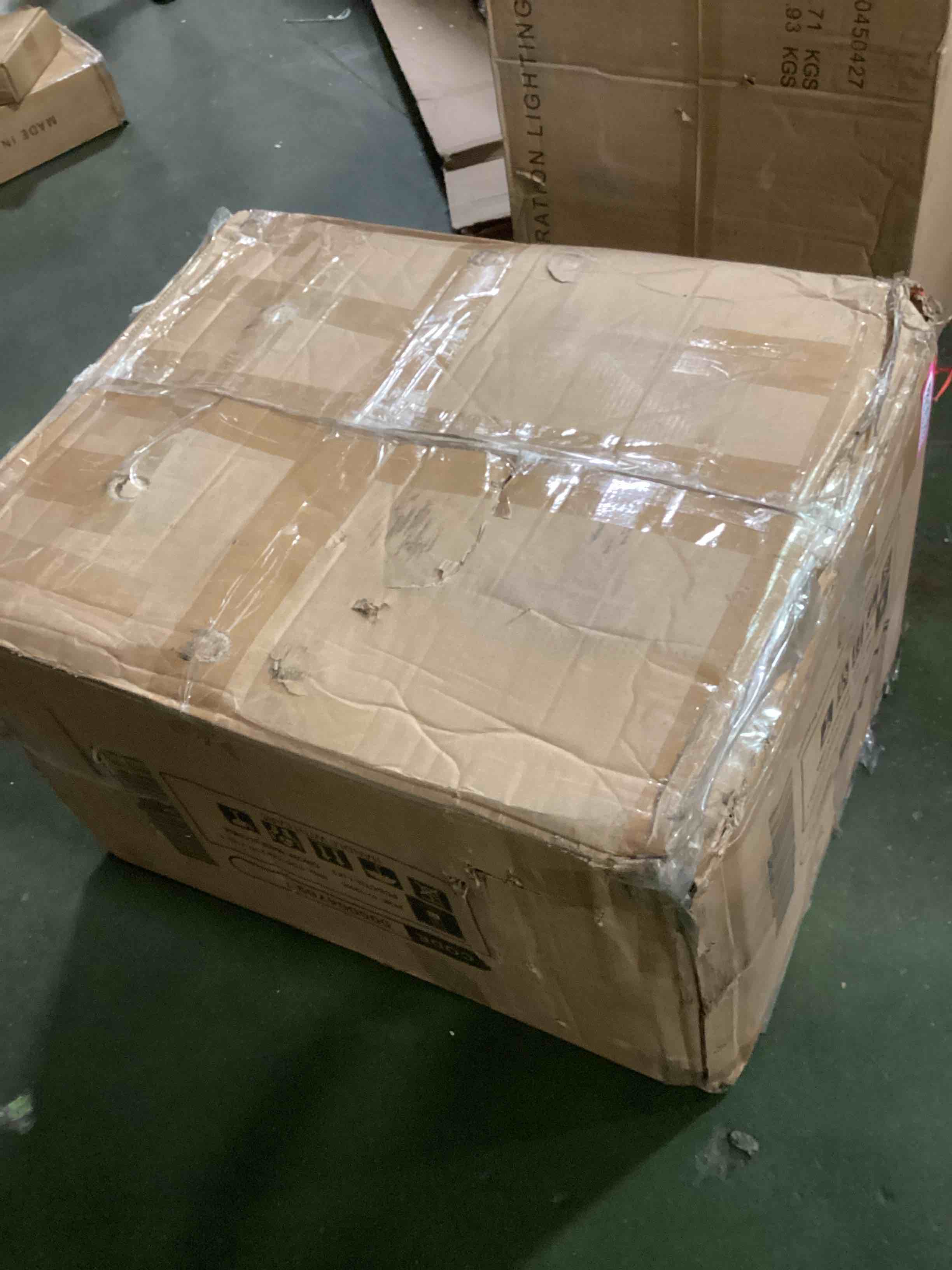 https://s3.amazonaws.com/lotting-images-prod/bidfta/PNK0505760_1730809466043.jpeg