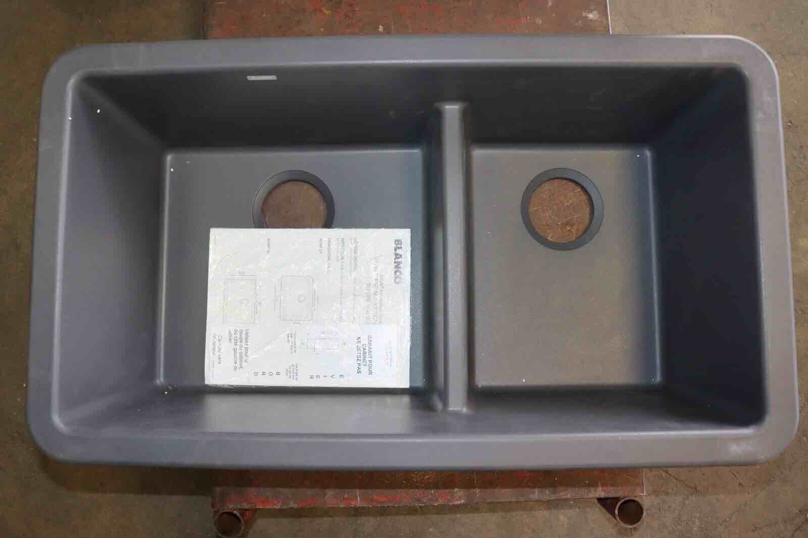 Ikon SILGRANIT 33" L x 19" W Double Bowl Farmhouse Sink with Low Divide