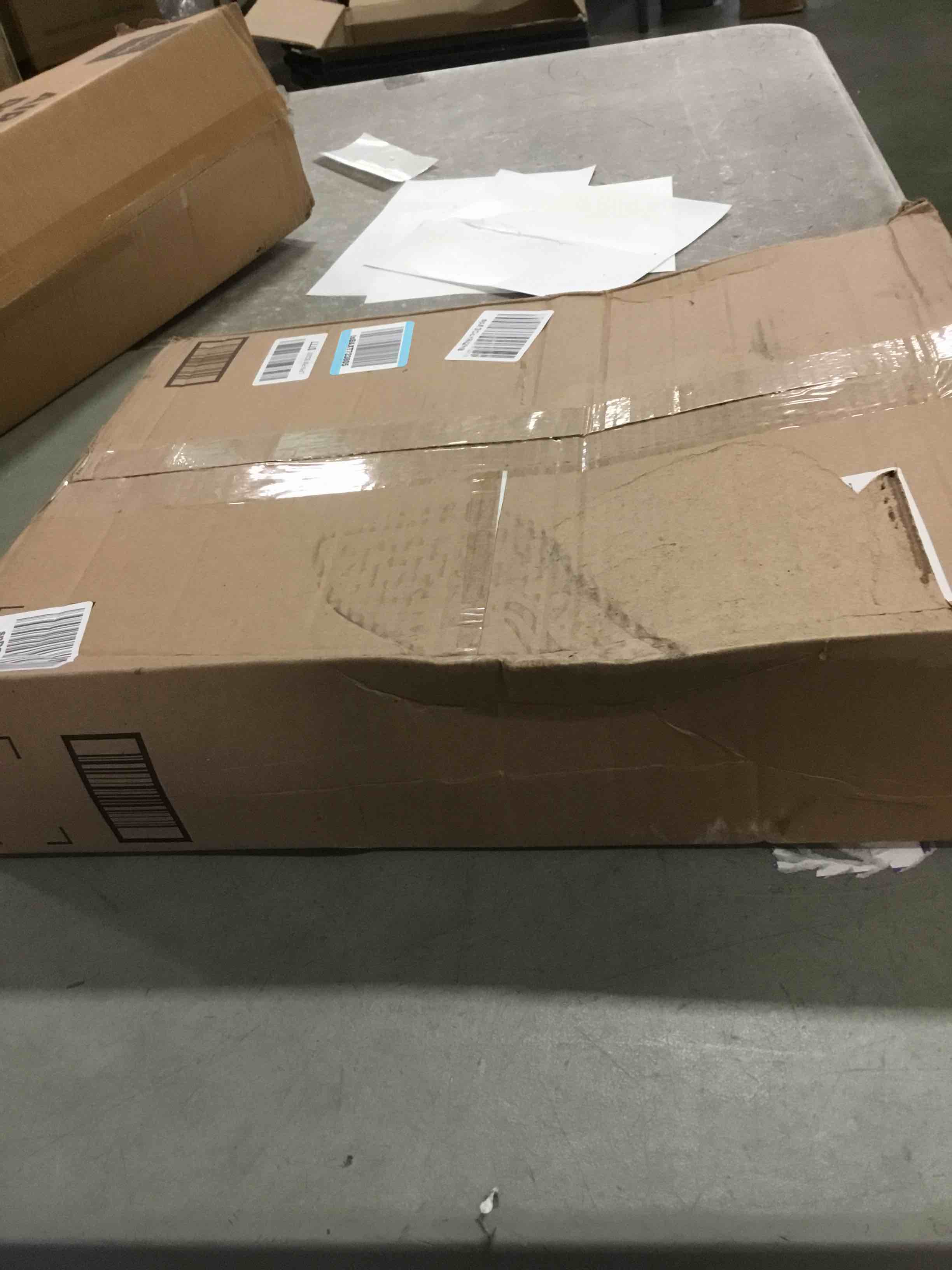https://s3.amazonaws.com/lotting-images-prod/bidfta/PNK0507902_1729525190199.jpeg