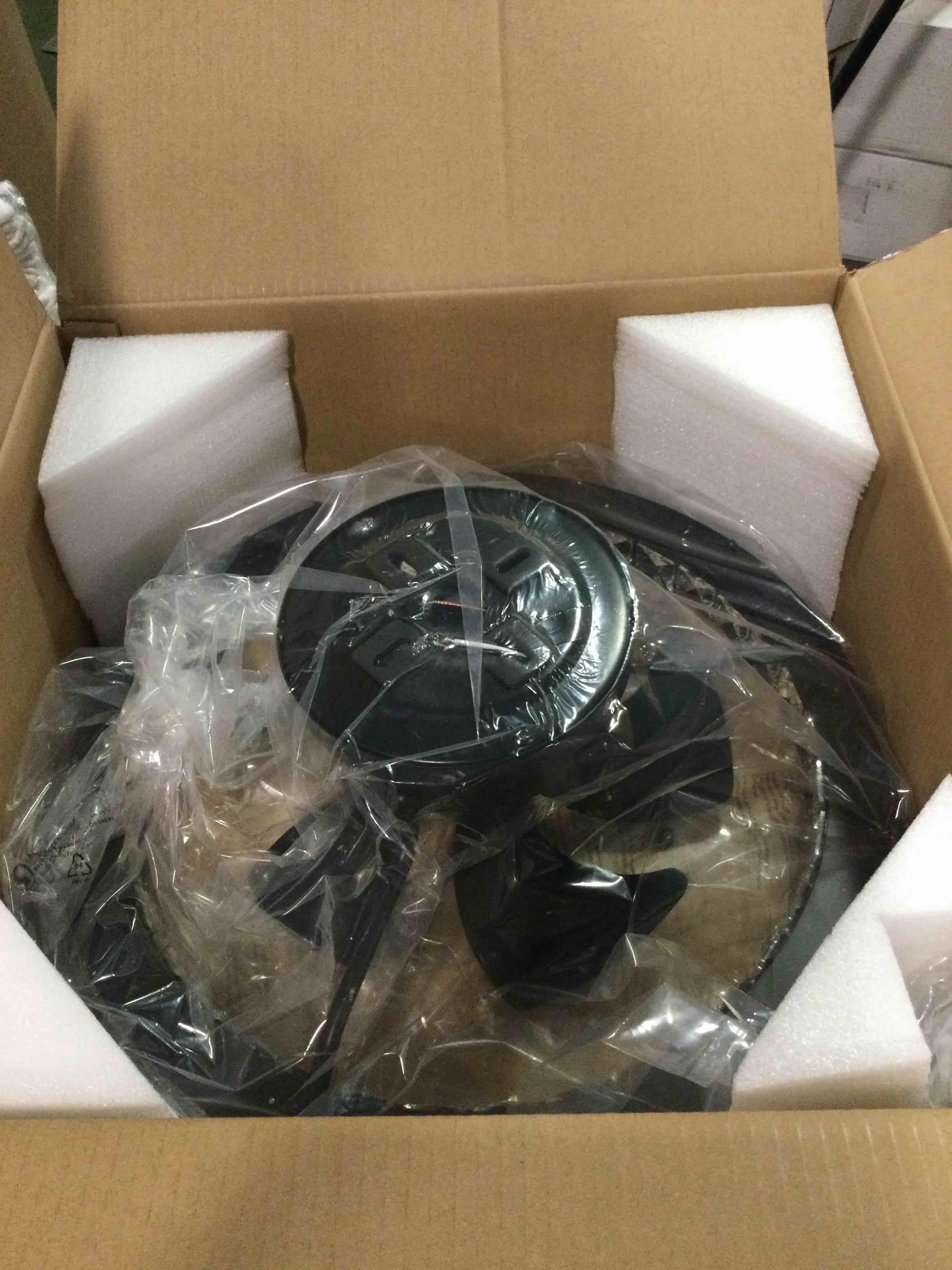 https://s3.amazonaws.com/lotting-images-prod/bidfta/PNK0508001_1732131296198.jpeg