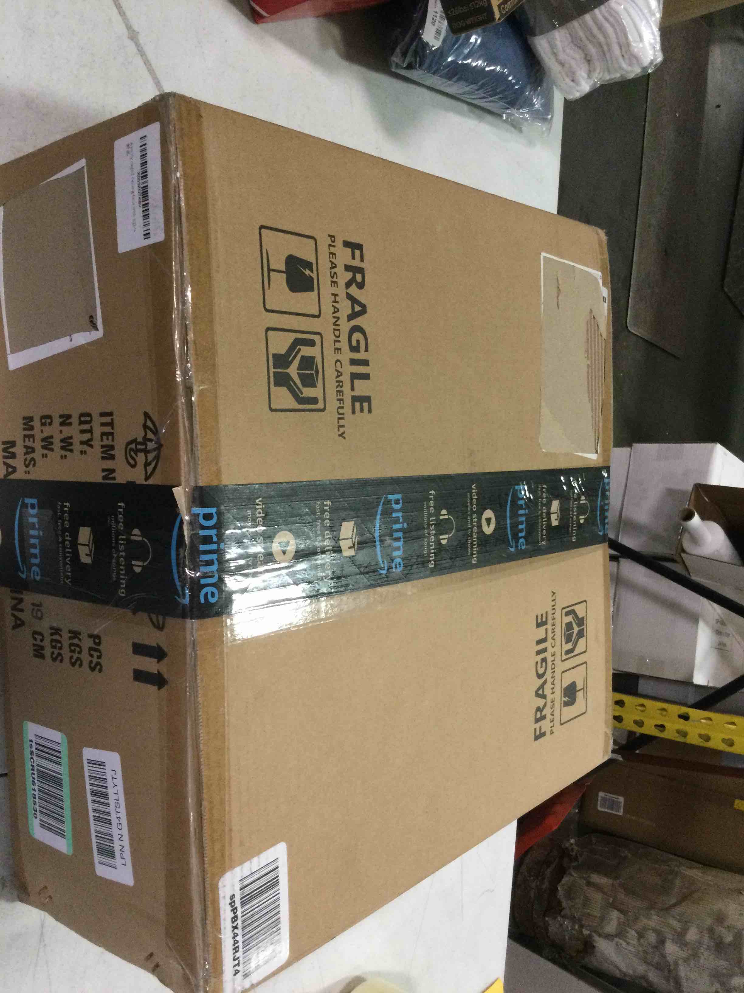 https://s3.amazonaws.com/lotting-images-prod/bidfta/PNK0508001_1732131336086.jpeg