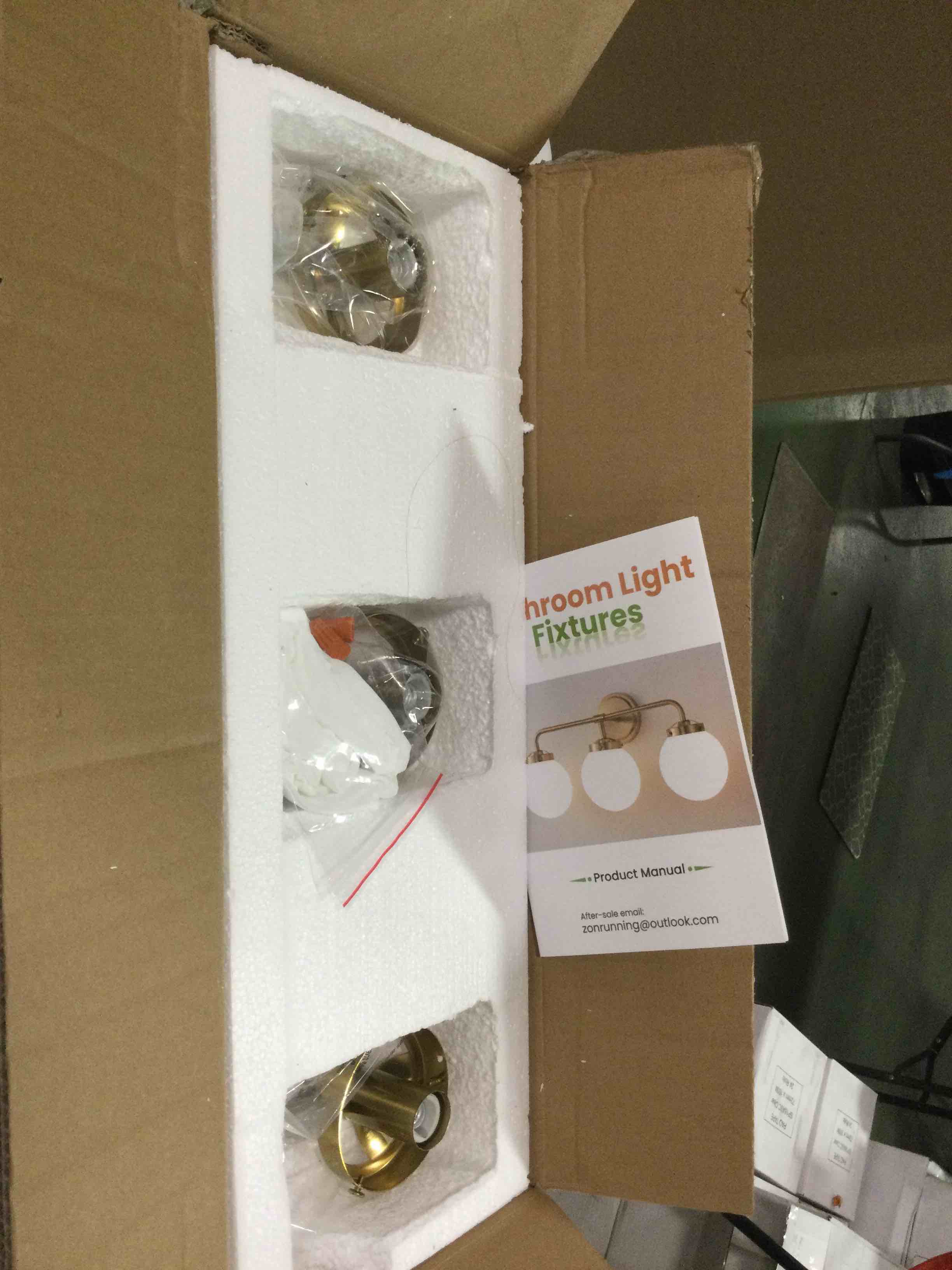 https://s3.amazonaws.com/lotting-images-prod/bidfta/PNK0508040_1732117542144.jpeg