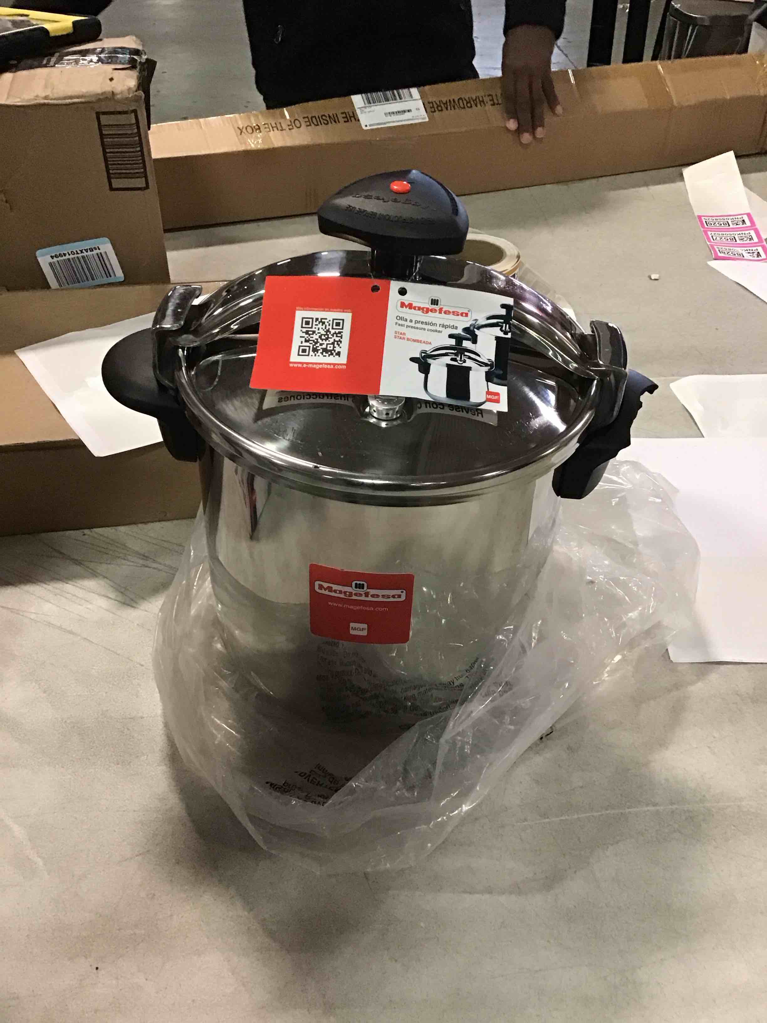 https://s3.amazonaws.com/lotting-images-prod/bidfta/PNK0508511_1730734458202.jpeg