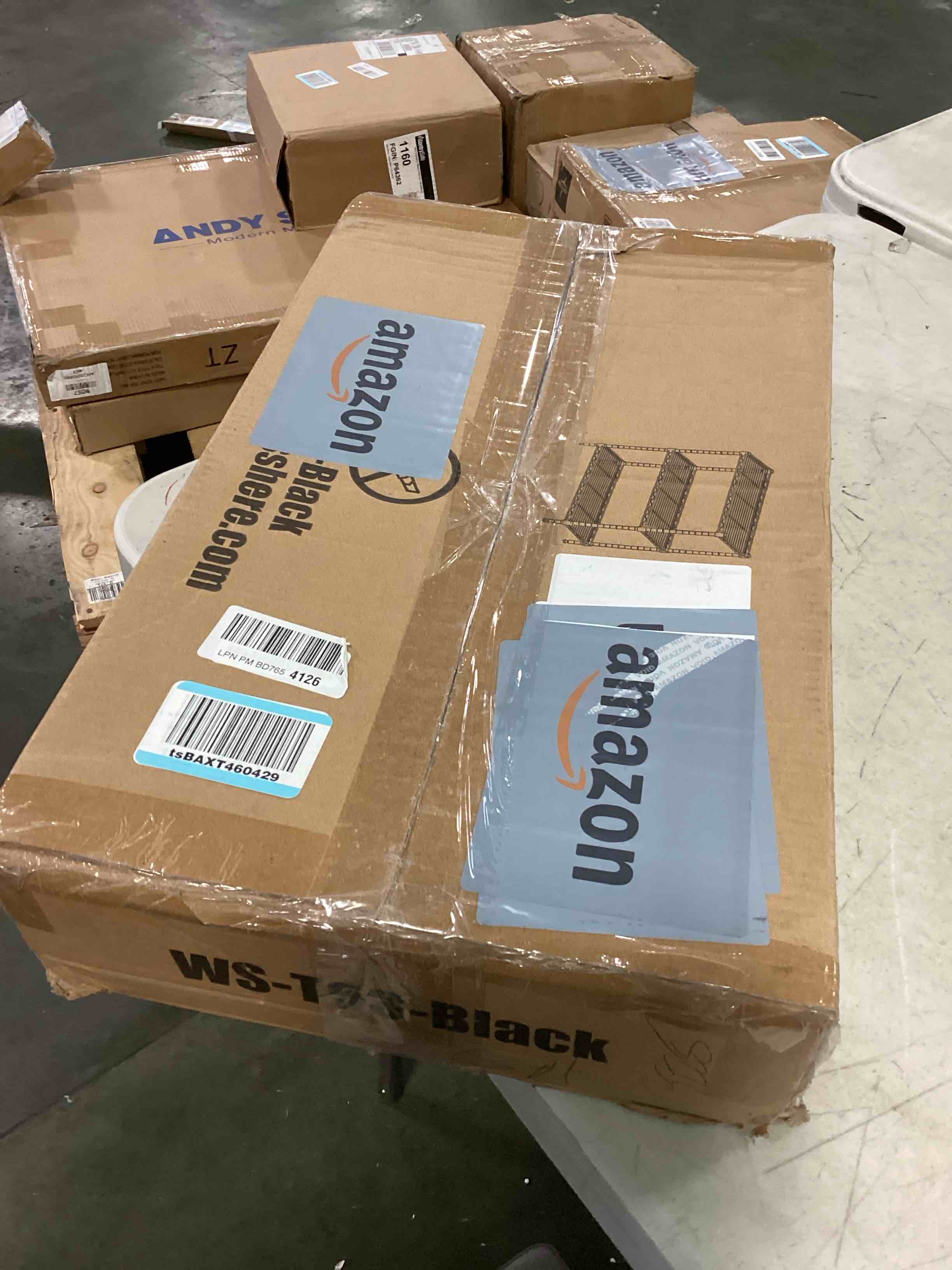 https://s3.amazonaws.com/lotting-images-prod/bidfta/PNK0508923_1730394558903.jpeg