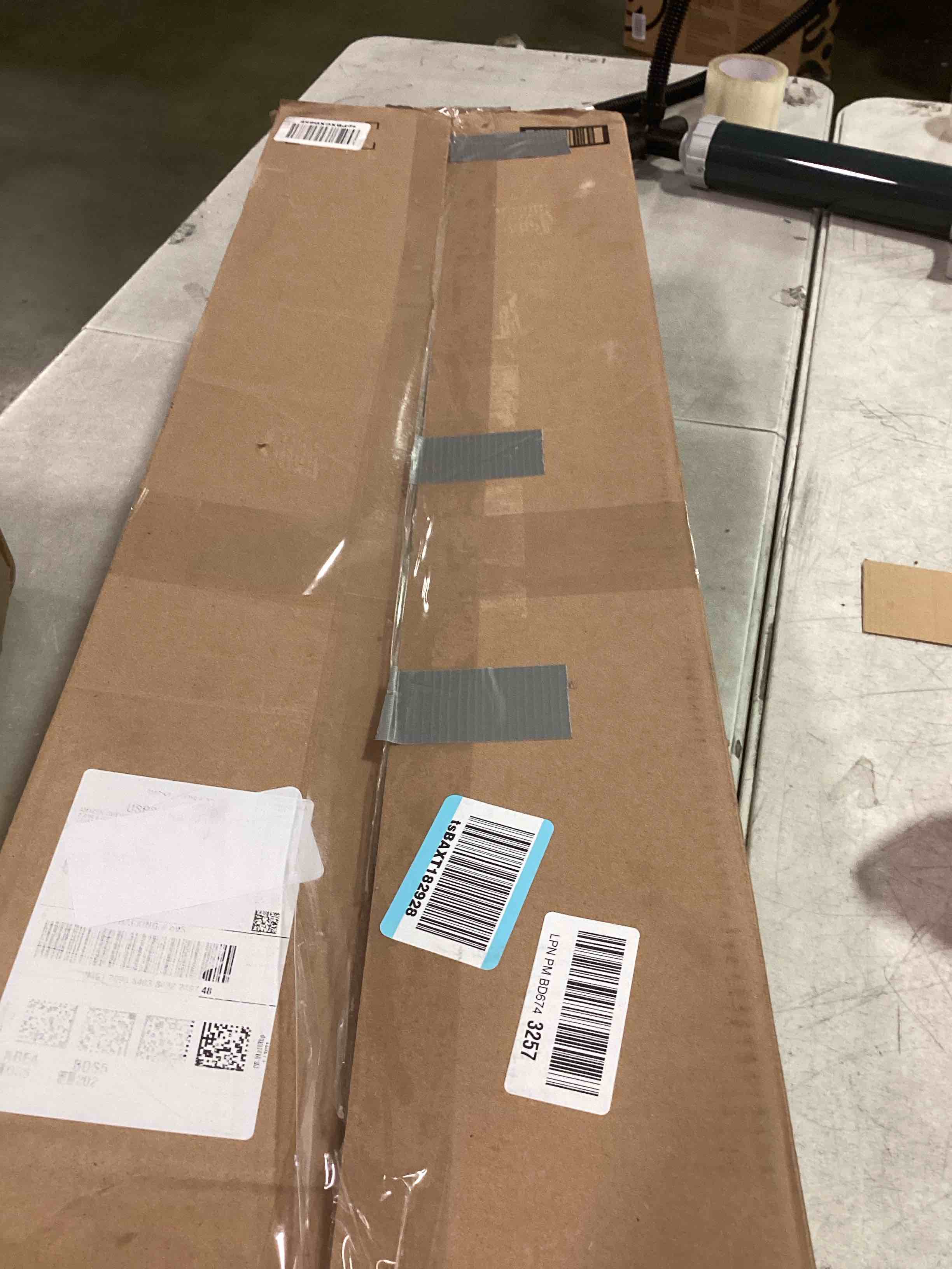 https://s3.amazonaws.com/lotting-images-prod/bidfta/PNK0509112_1730306874207.jpeg