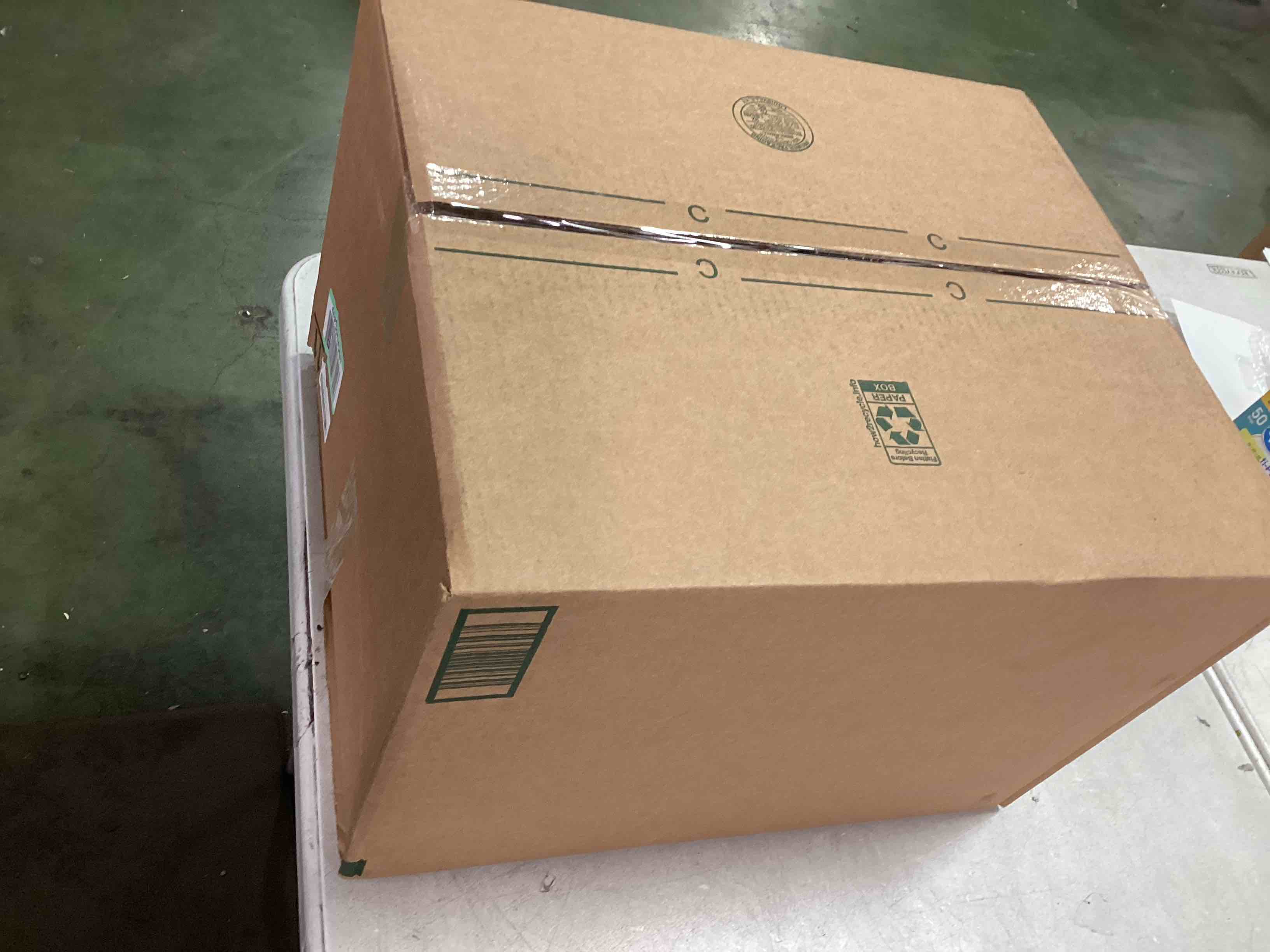 https://s3.amazonaws.com/lotting-images-prod/bidfta/PNK0509600_1729777332179.jpeg