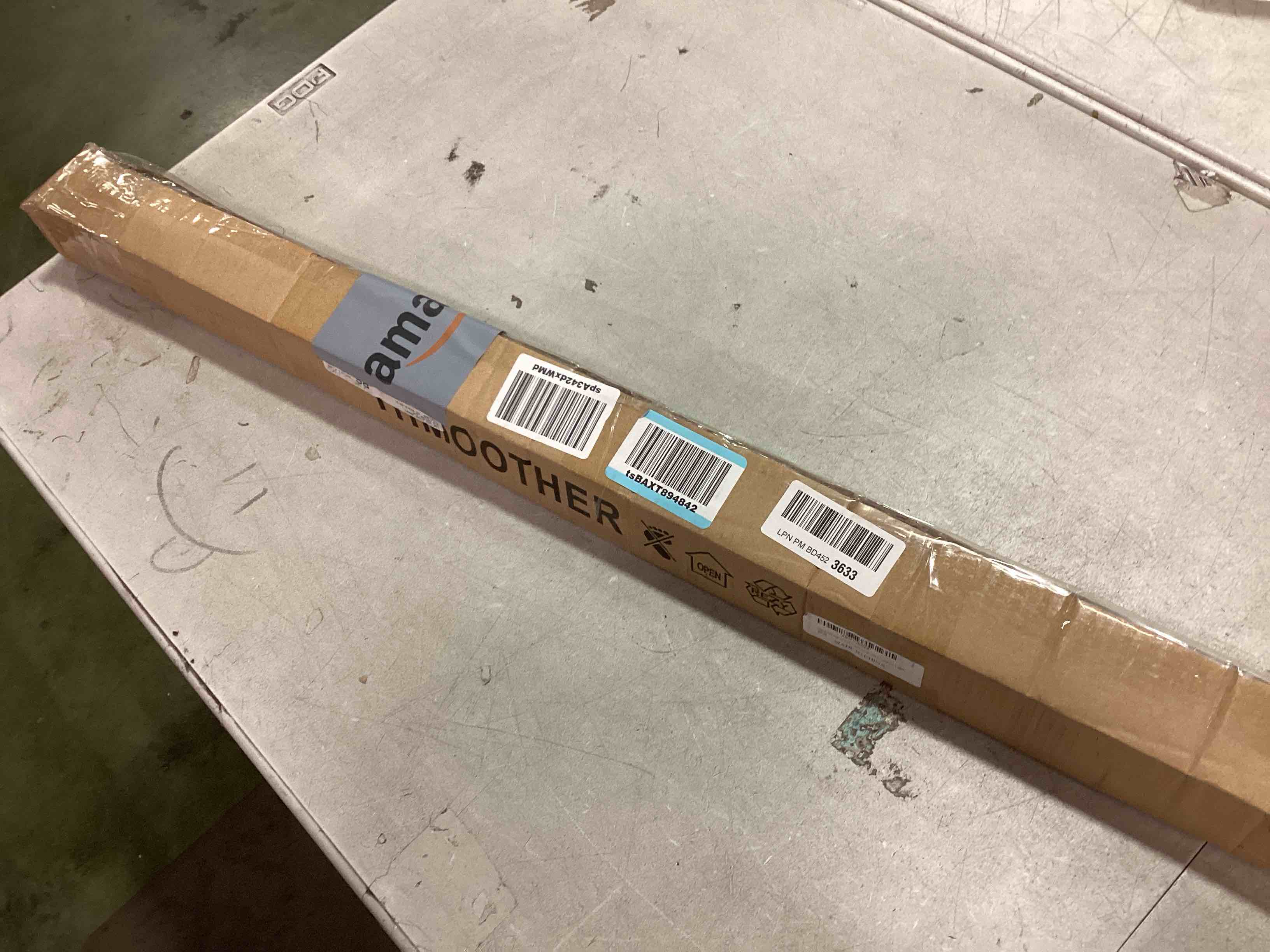 https://s3.amazonaws.com/lotting-images-prod/bidfta/PNK0509630_1729771105864.jpeg