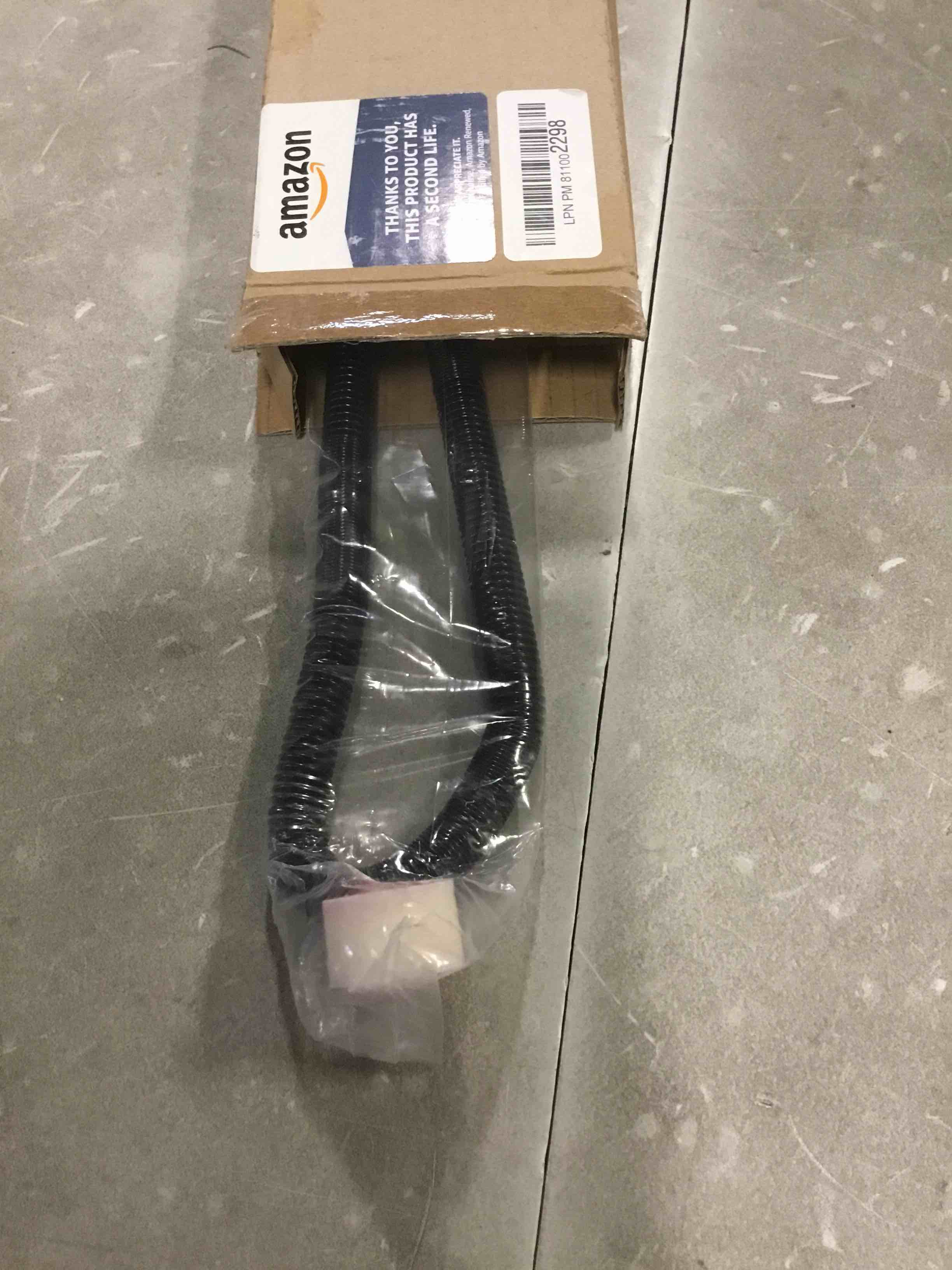https://s3.amazonaws.com/lotting-images-prod/bidfta/PNK0511318_1729884215058.jpeg