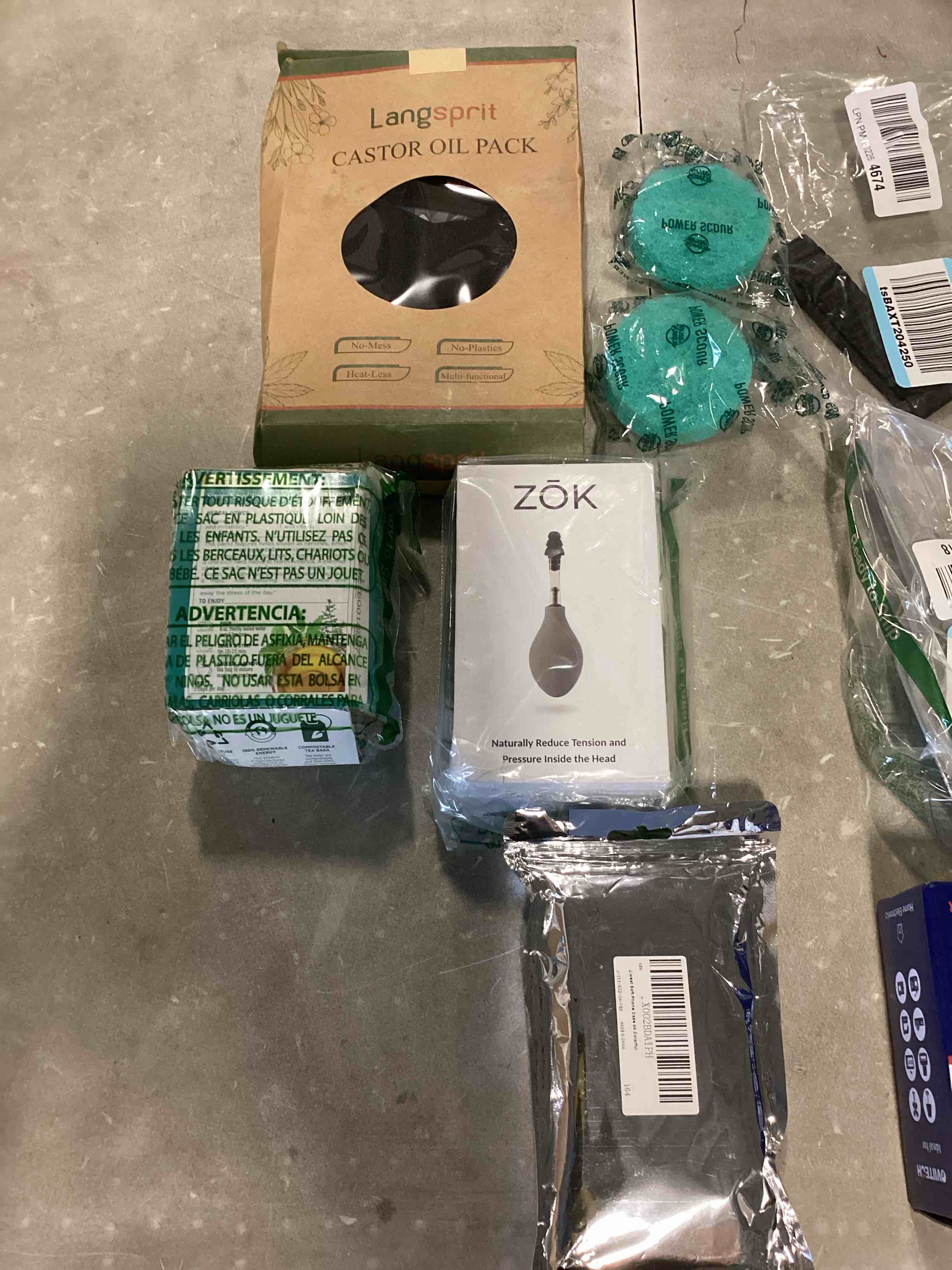 https://s3.amazonaws.com/lotting-images-prod/bidfta/PNK0511639_1729694274583.jpeg