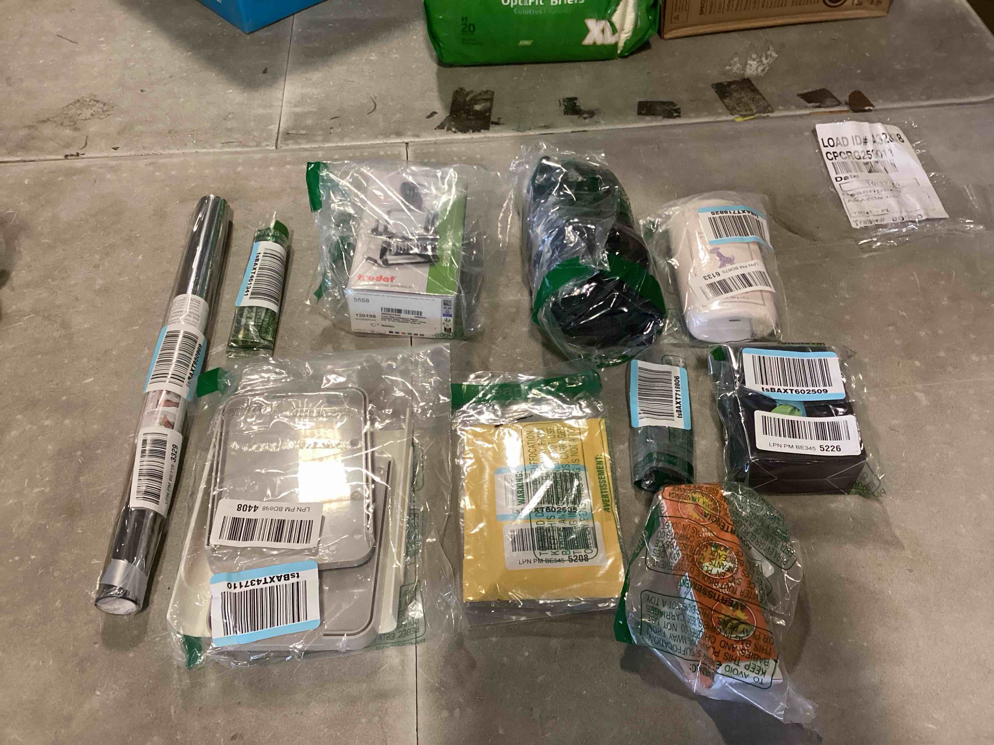 https://s3.amazonaws.com/lotting-images-prod/bidfta/PNK0511640_1729694003827.jpeg