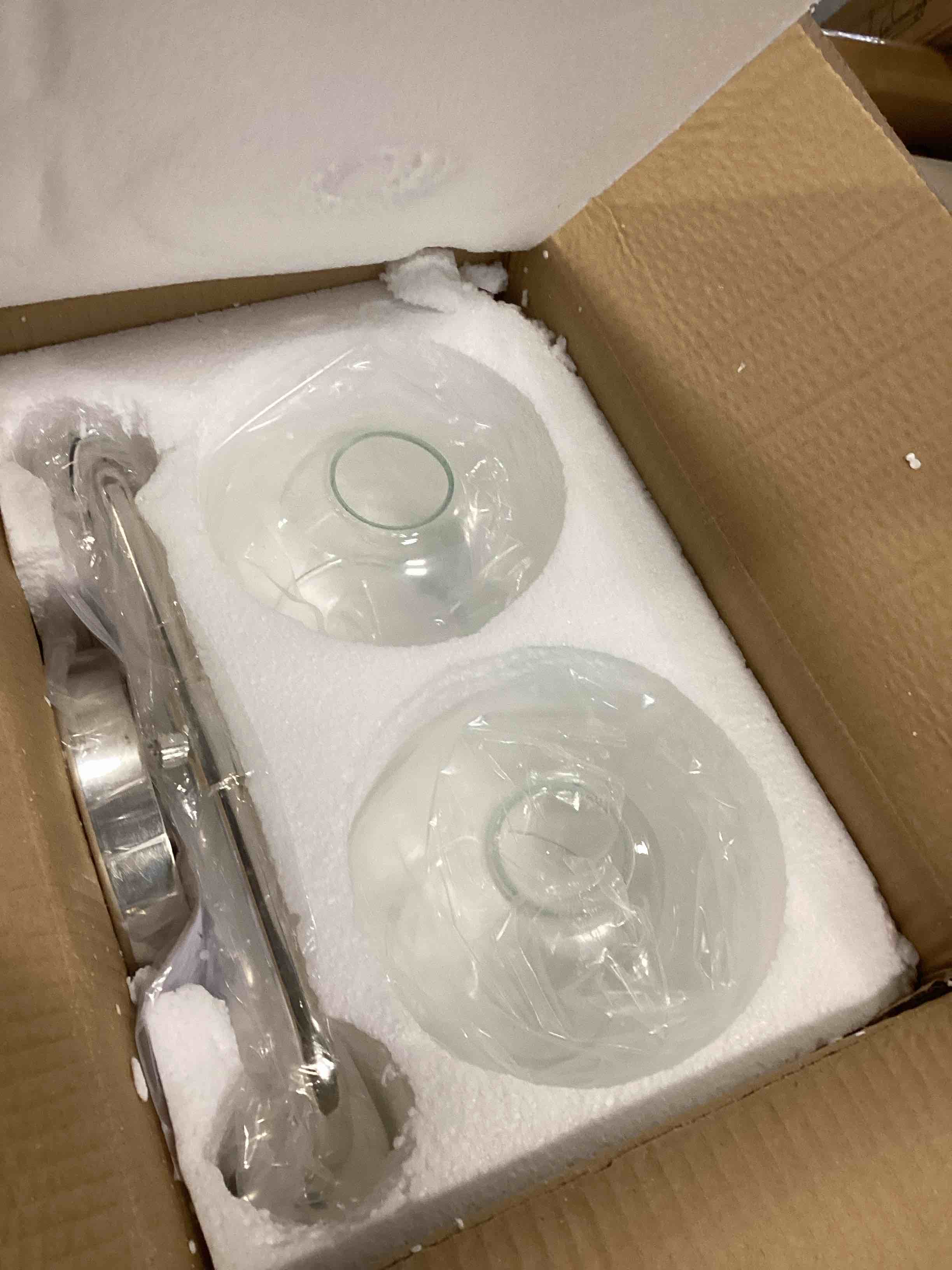 https://s3.amazonaws.com/lotting-images-prod/bidfta/PNK0512503_1730139079822.jpeg