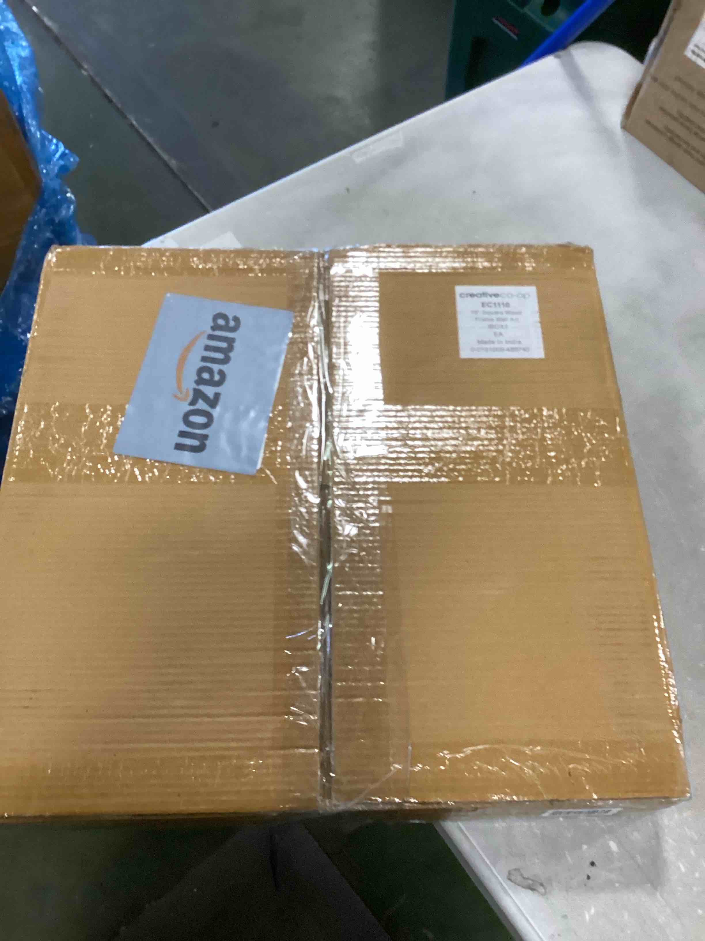 https://s3.amazonaws.com/lotting-images-prod/bidfta/PNK0513167_1729790191364.jpeg