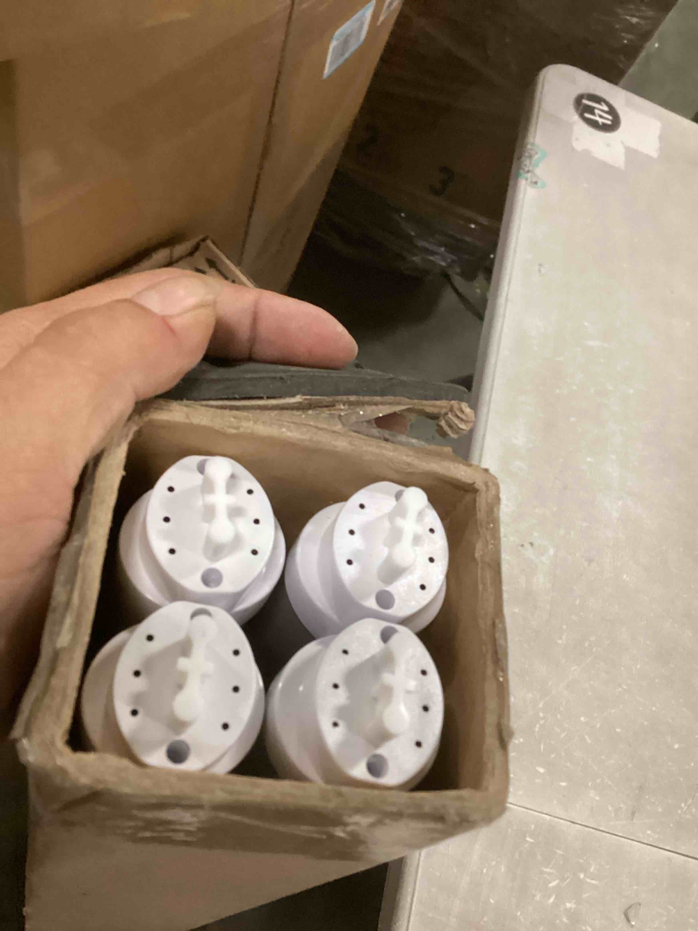 https://s3.amazonaws.com/lotting-images-prod/bidfta/PNK0513320_1729771734591.jpeg