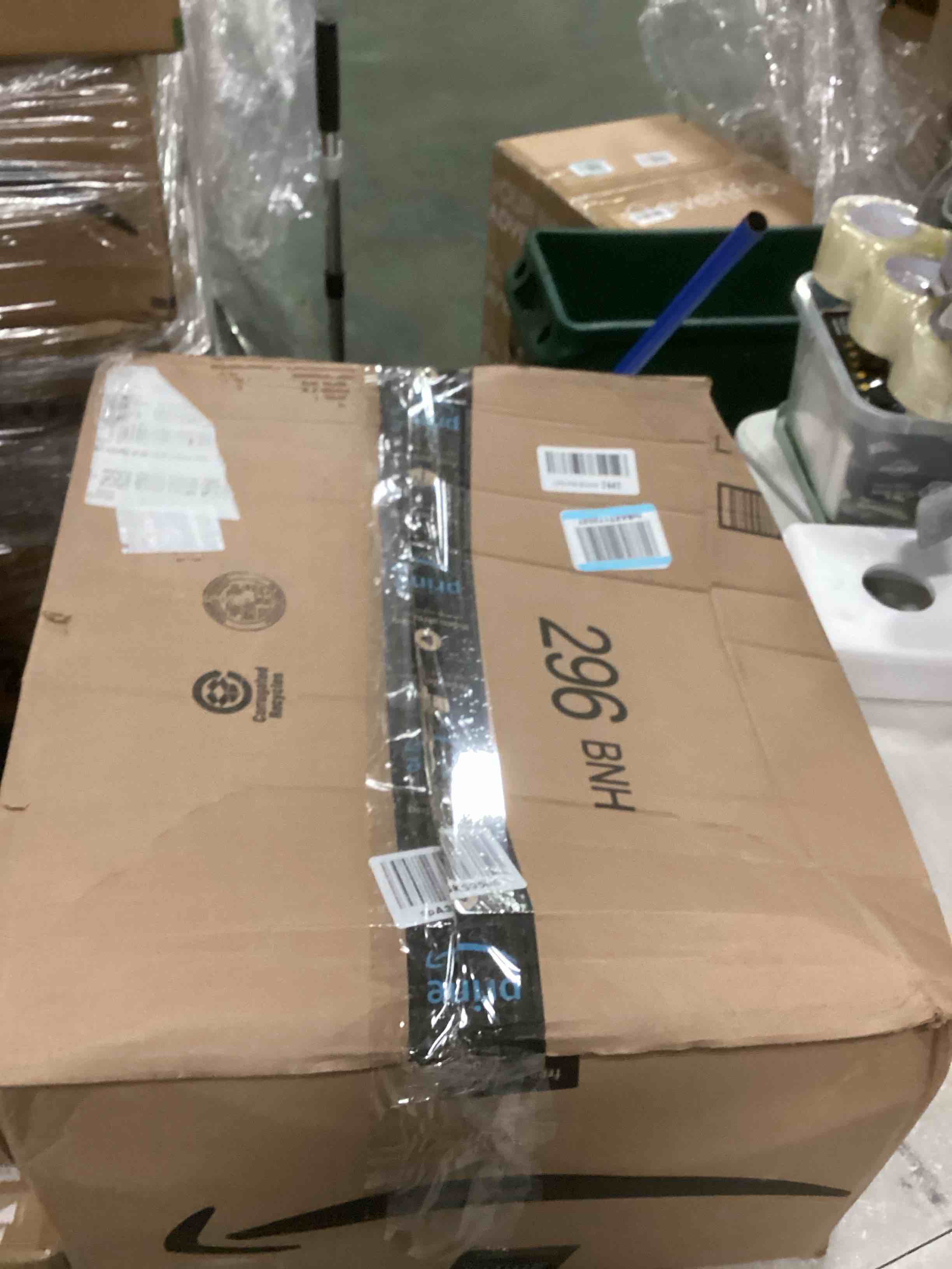 https://s3.amazonaws.com/lotting-images-prod/bidfta/PNK0513329_1729771104119.jpeg