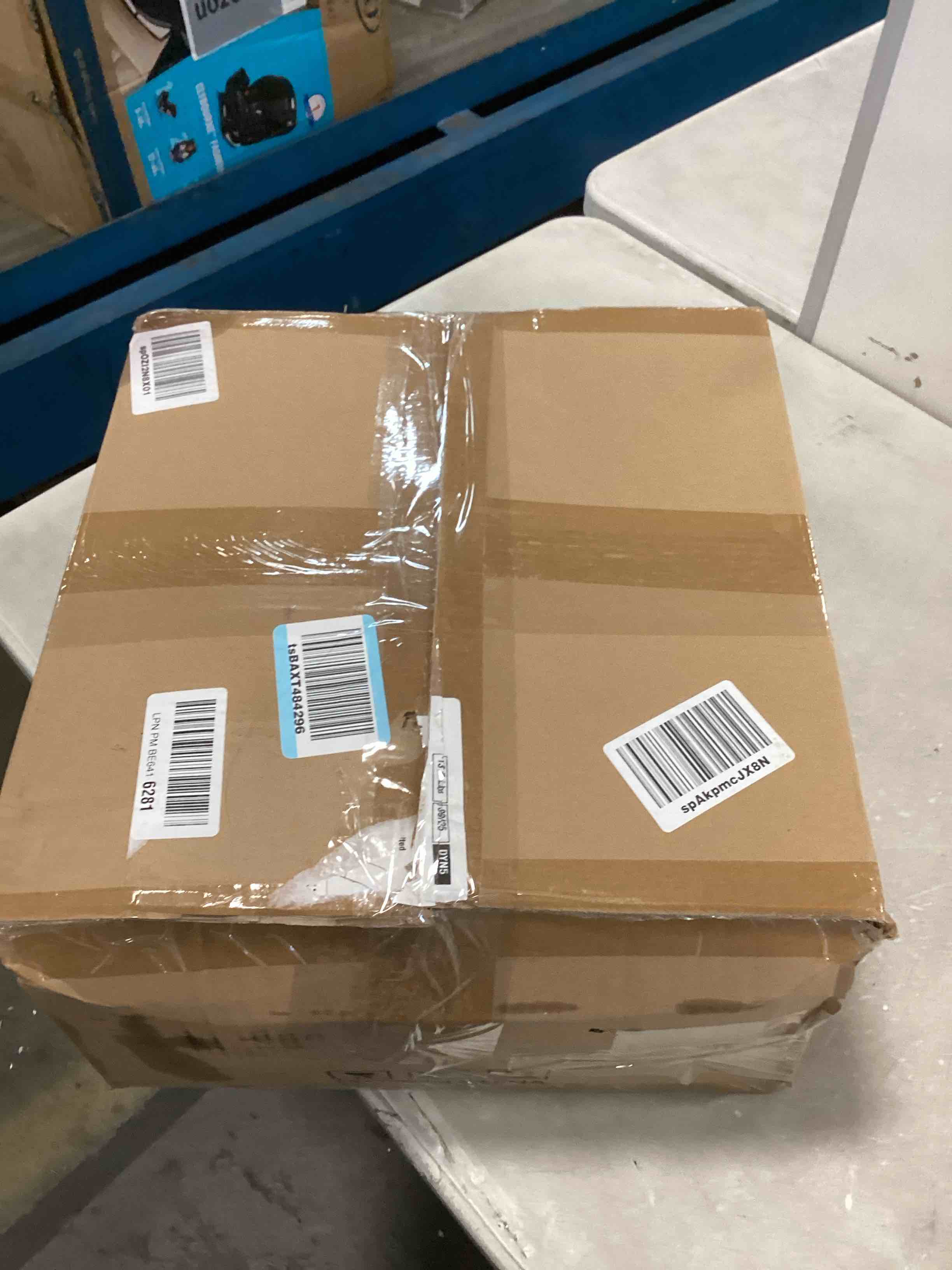 https://s3.amazonaws.com/lotting-images-prod/bidfta/PNK0513485_1729696060736.jpeg